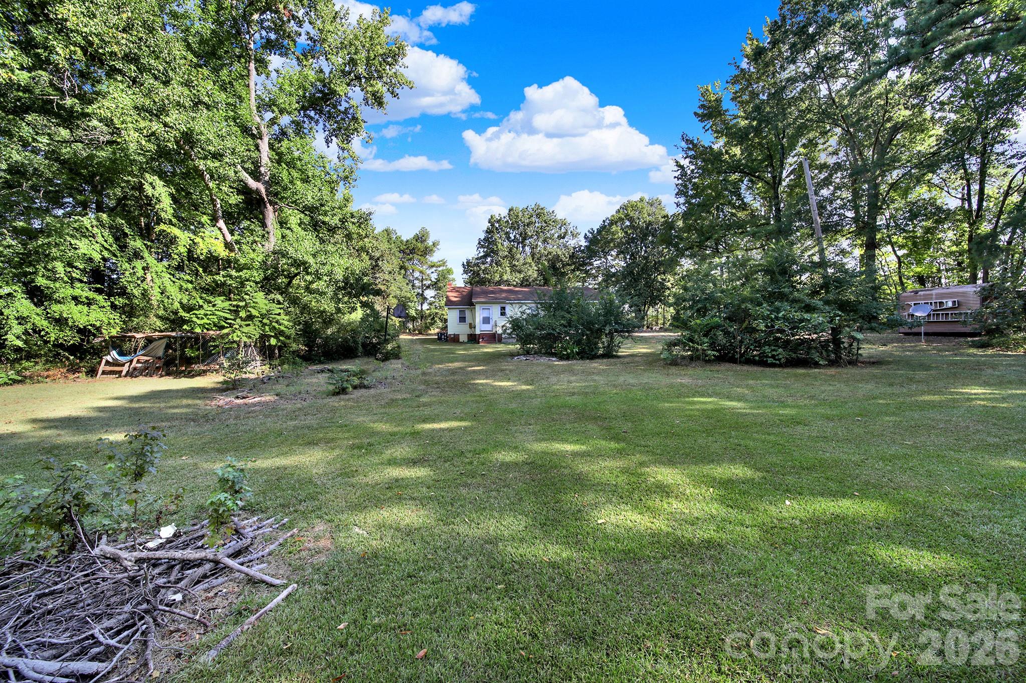 Single Family Residence at 4536 Tabernacle Road, Lancaster, photo 9 of 18