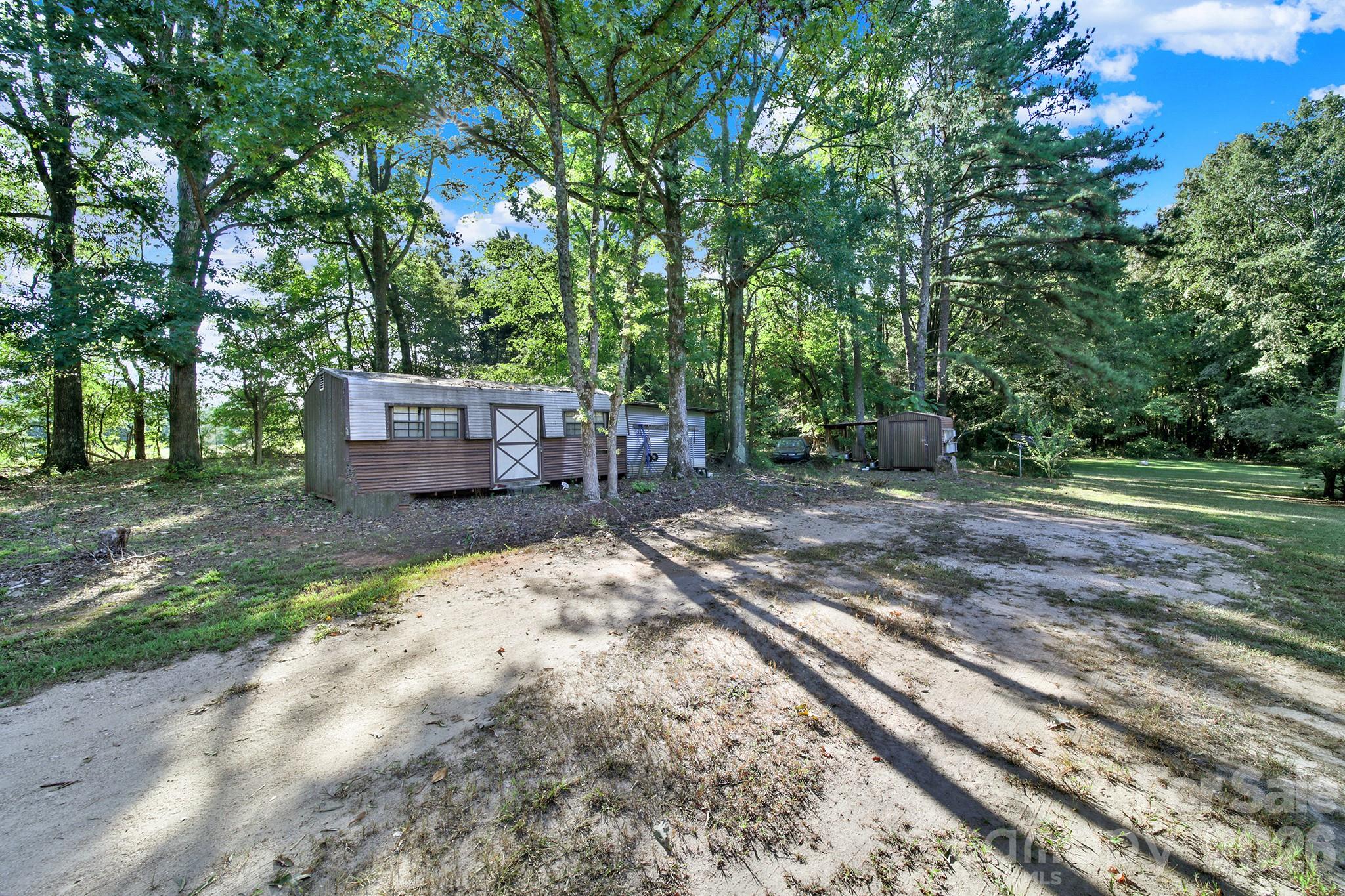 Single Family Residence at 4536 Tabernacle Road, Lancaster, photo 13 of 18