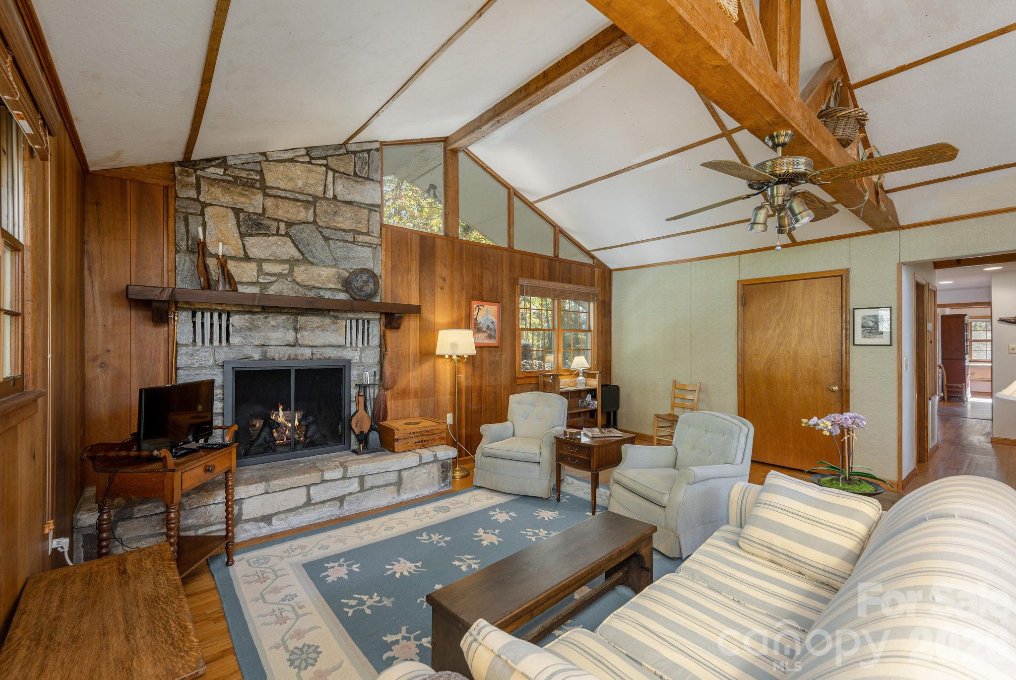 Single Family Residence at 191 Friar Tuck Lane, Brevard, photo 10 of 36