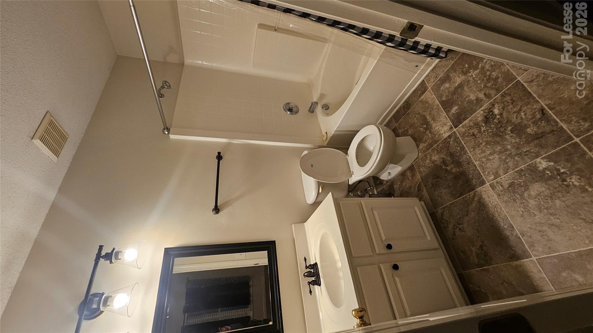 Master bathroom - 8013 Stoneham Street, Matthews