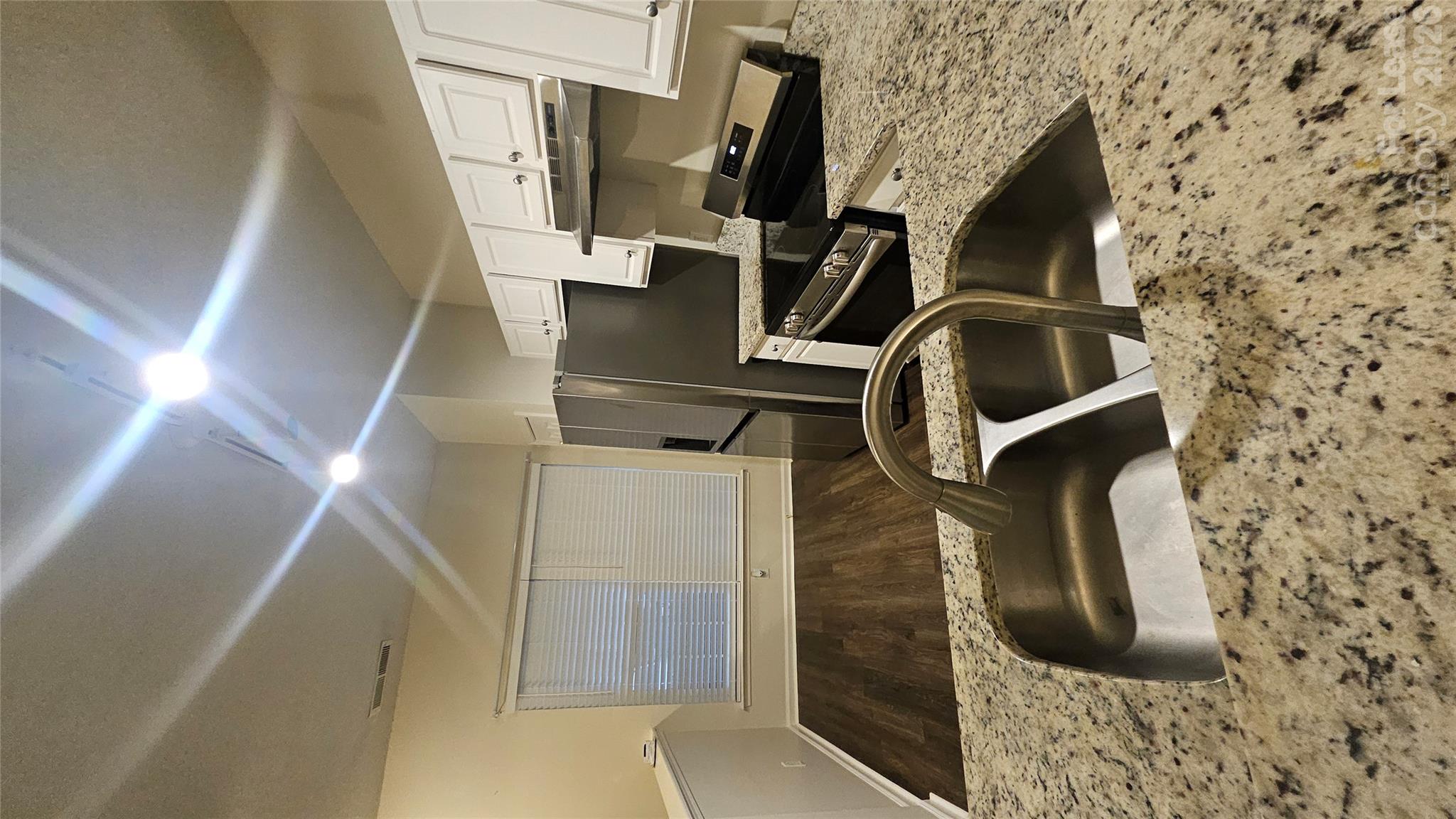 Kitchen - 8013 Stoneham Street, Matthews