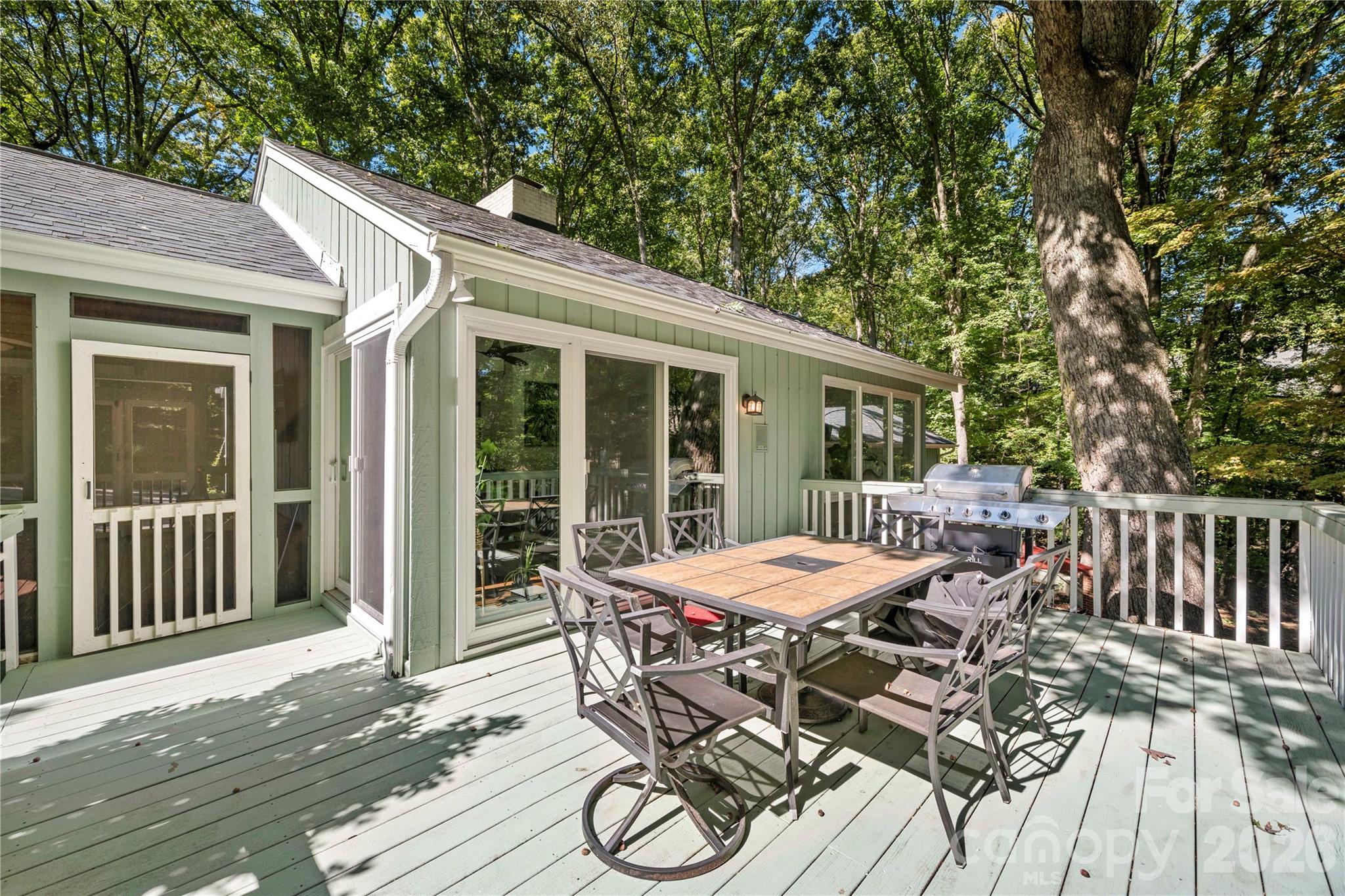 Single Family Residence at 6 Oakwood Court, Clover, photo 34 of 35