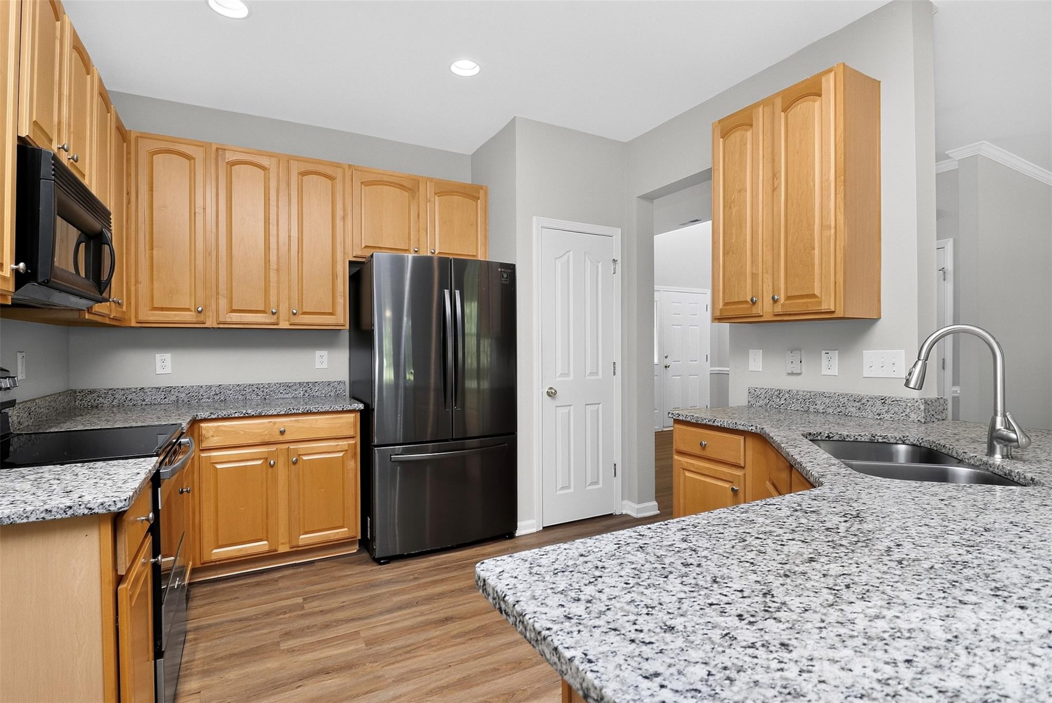 Single Family Residence at 1218 Haden Drive, Waxhaw, photo 4 of 39