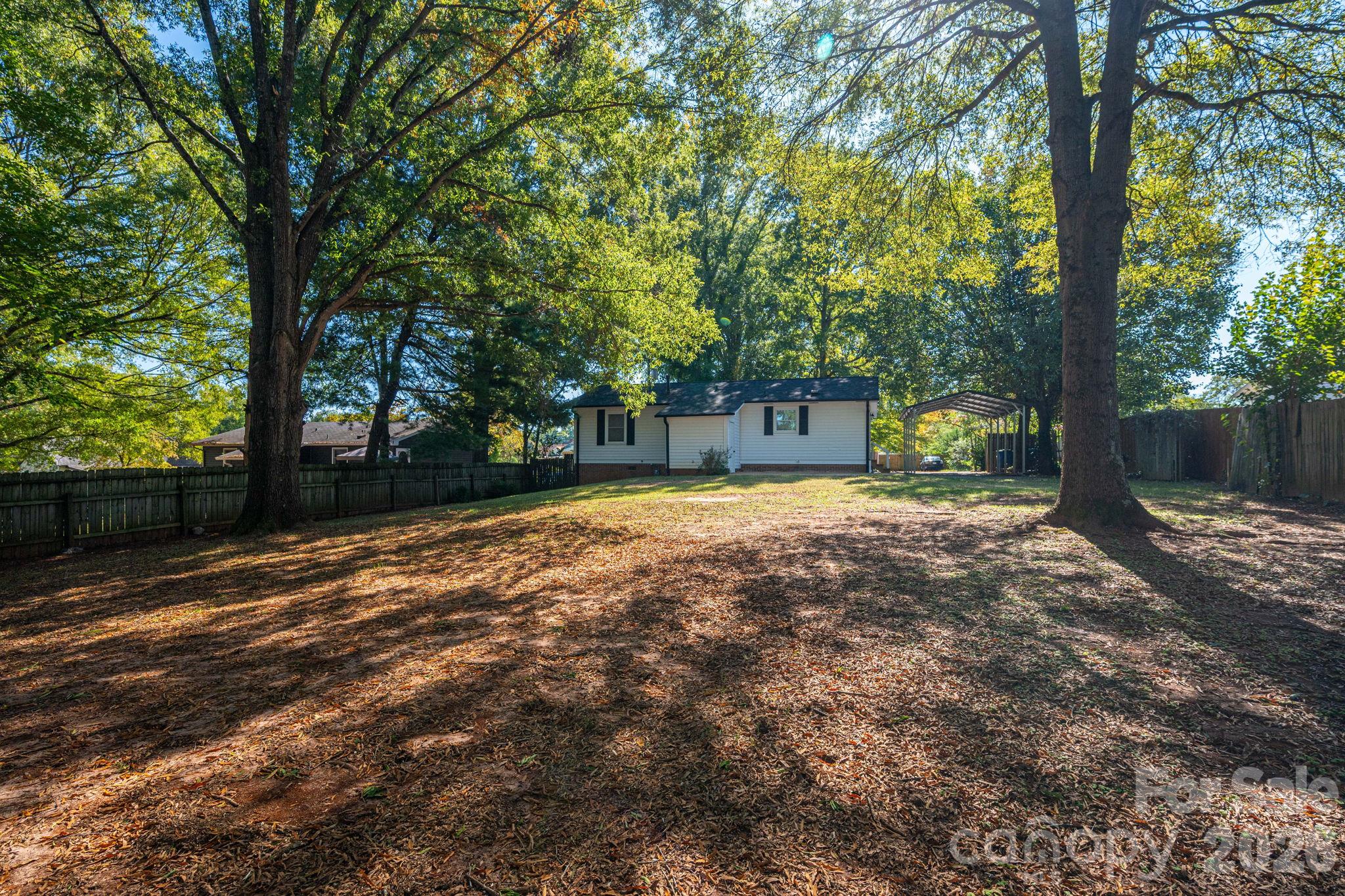 Single Family Residence at 413 E Klutz Street, Maiden, photo 26 of 38