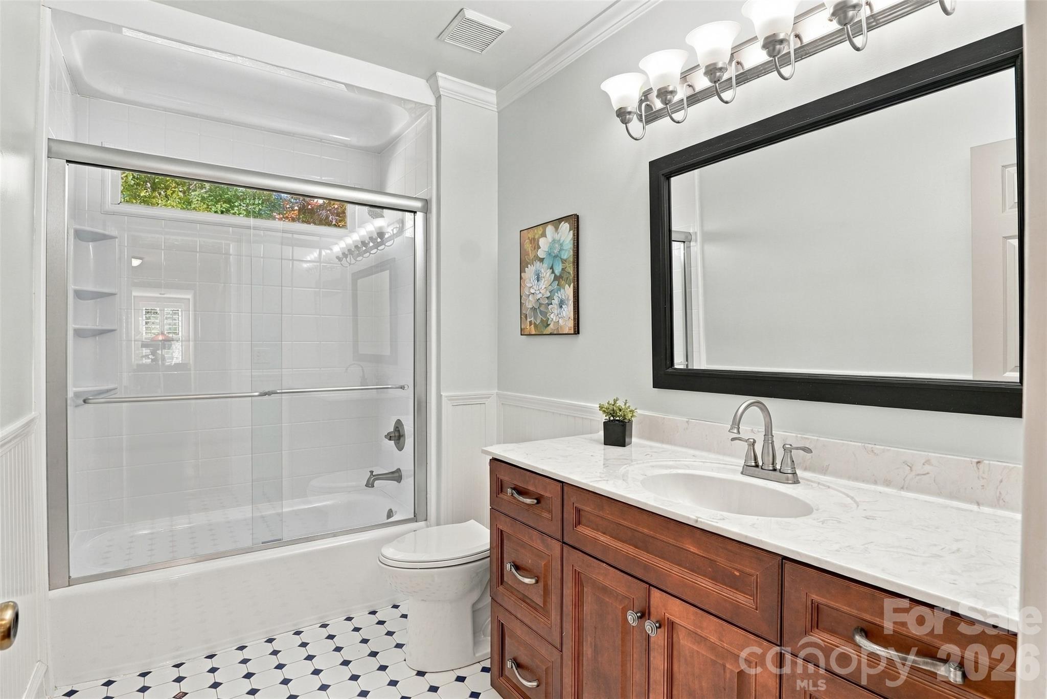 Single Family Residence at 223 N Brackenbury Lane, Charlotte, photo 35 of 49