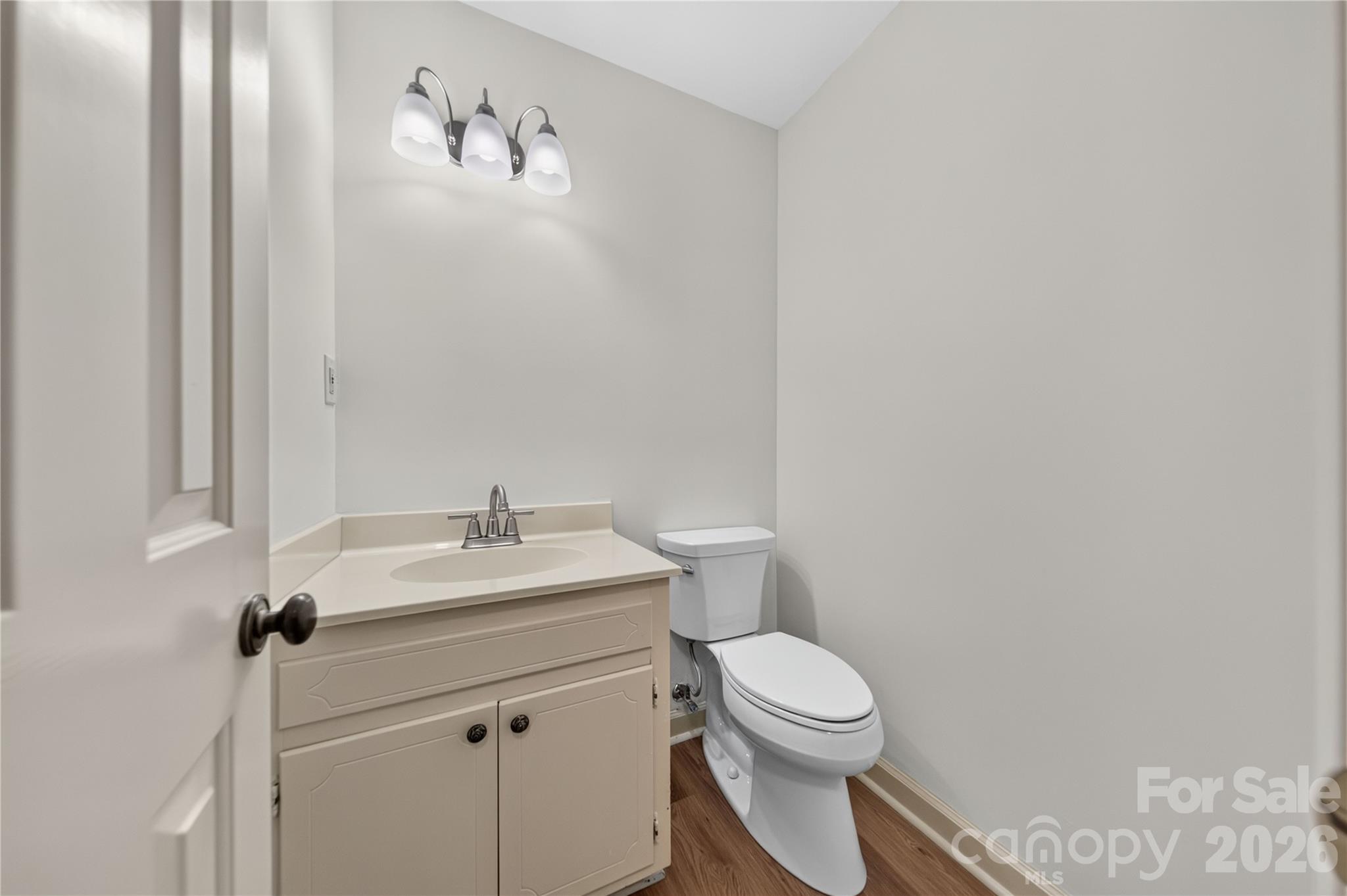 Townhouse at 6869 Dumbarton Drive, Charlotte, photo 14 of 25