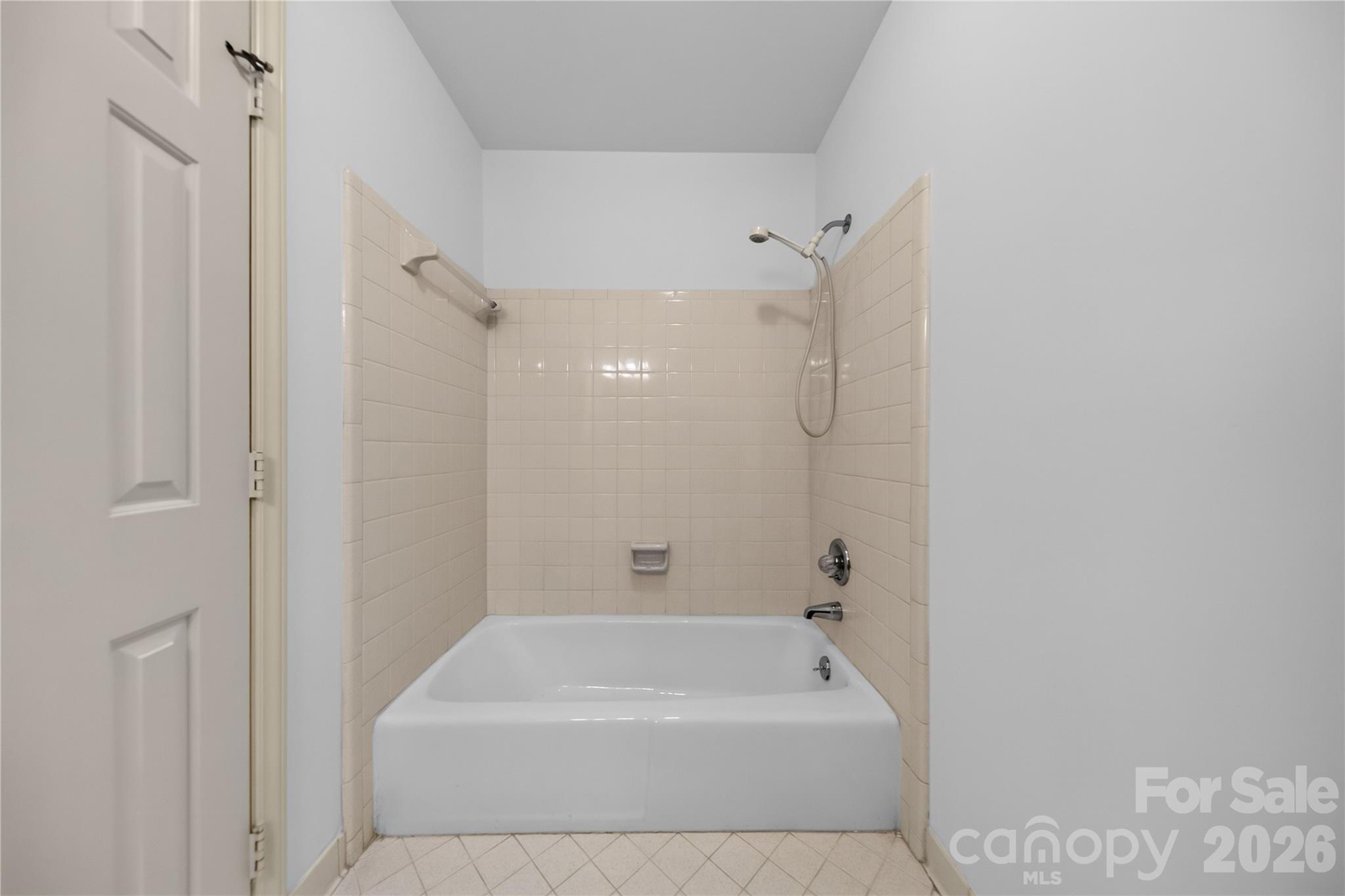 Townhouse at 6869 Dumbarton Drive, Charlotte, photo 23 of 25