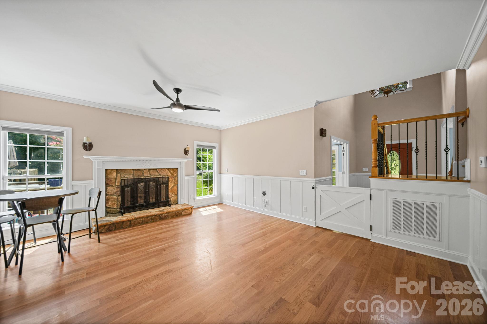 Single Family Residence at 7107 Nesbit Road, Waxhaw, photo 8 of 33