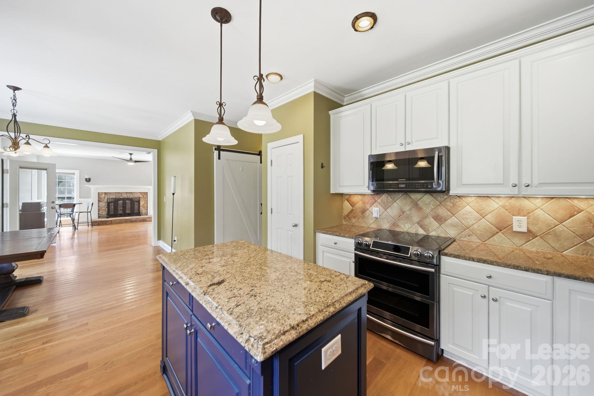 Single Family Residence at 7107 Nesbit Road, Waxhaw, photo 14 of 33