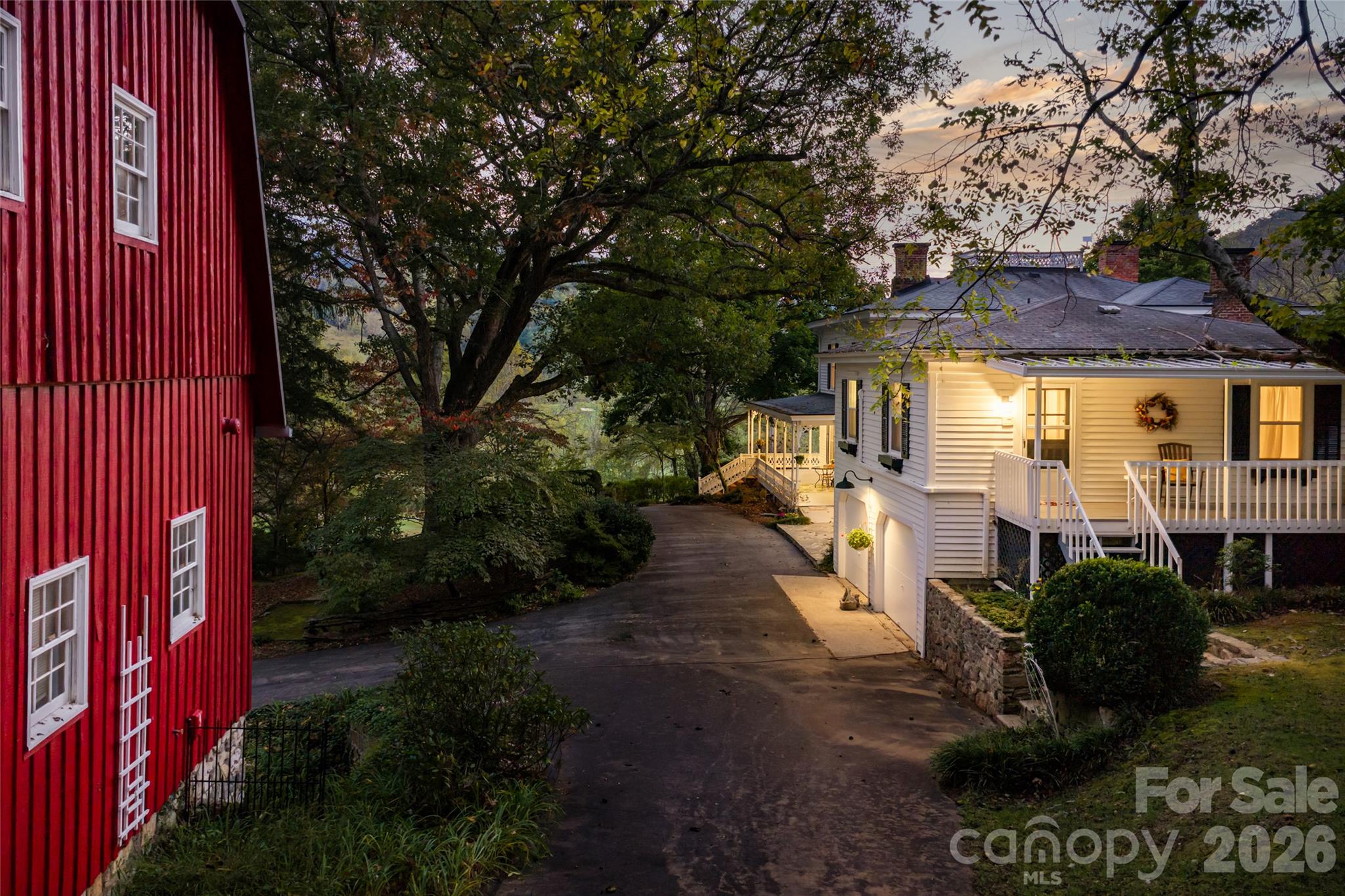 Single Family Residence at 185 Country Club Drive, Canton, photo 3 of 48