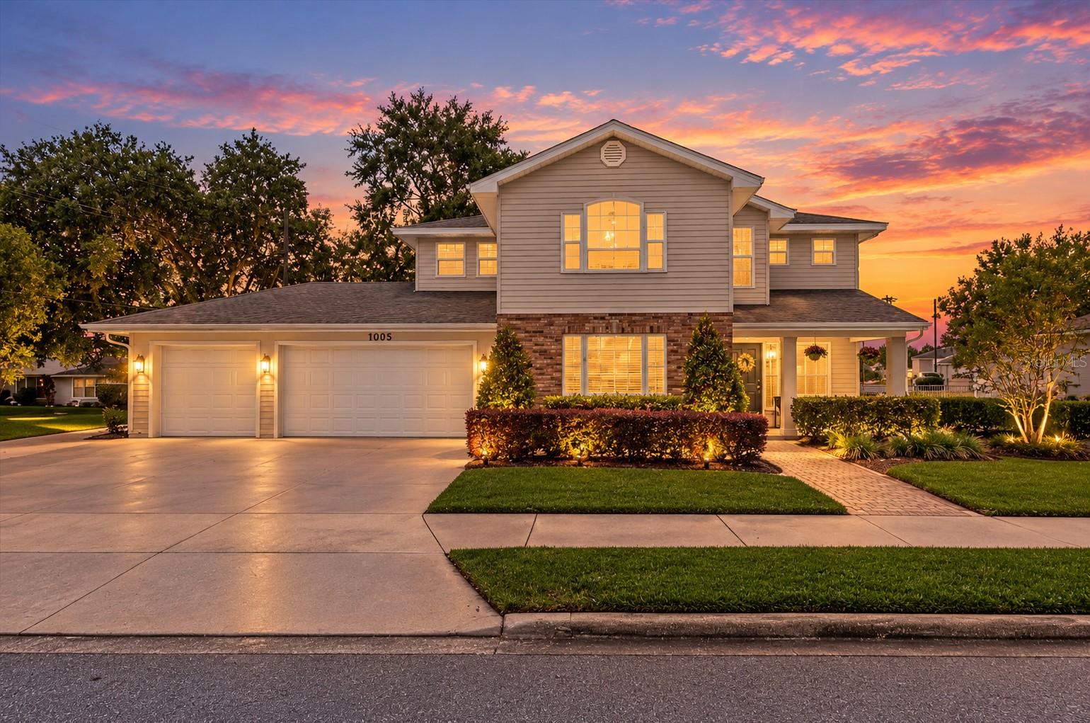 Single Family Residence at 1503 AUBURN OAKS BLVD, AUBURNDALE, photo 2 of 67