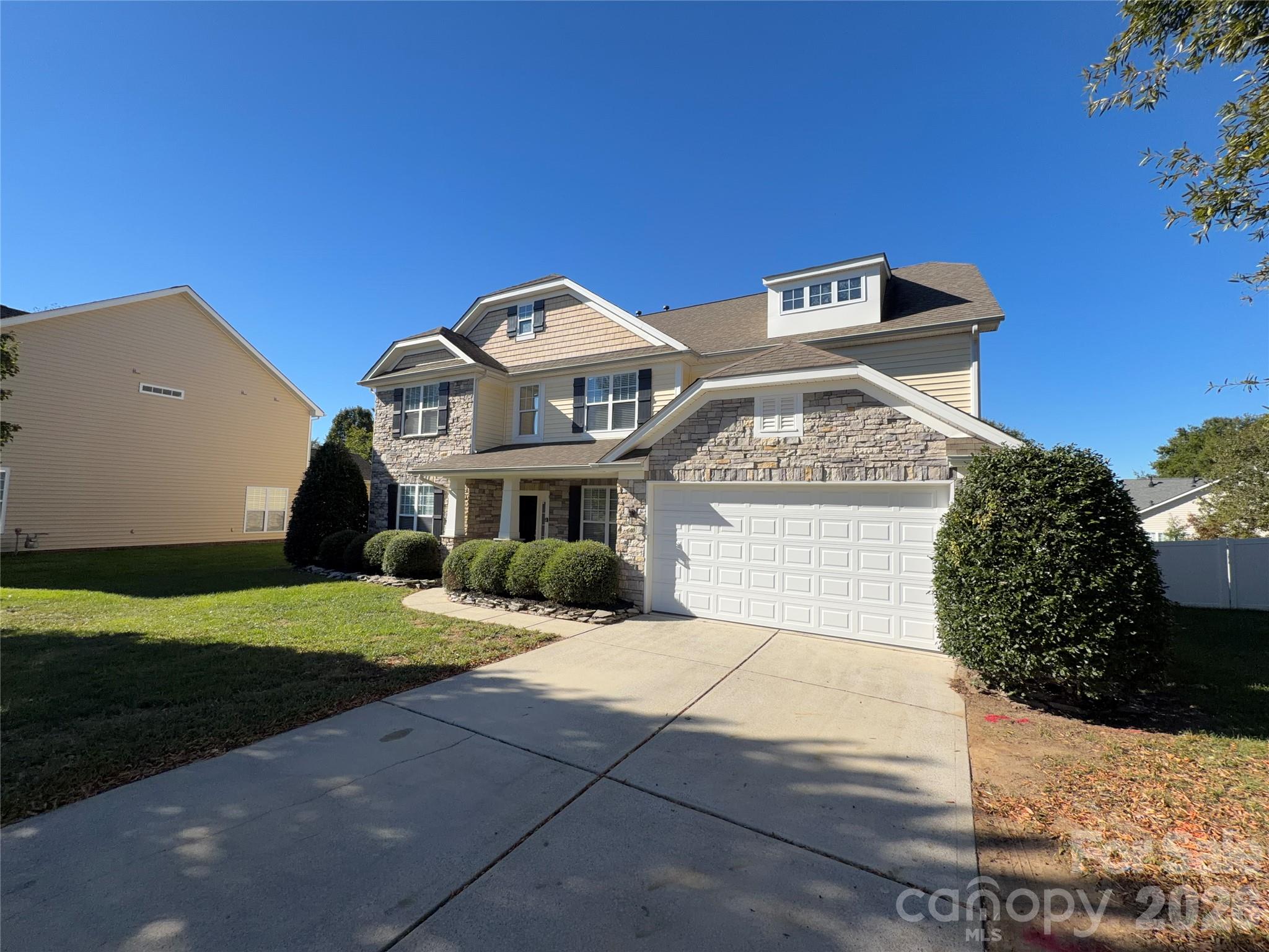 Single Family Residence at 1003 Defoor Court, Indian Trail, photo 3 of 81