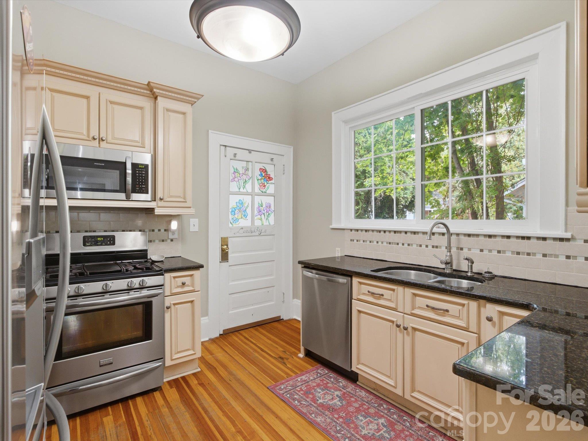 Single Family Residence at 707 S York Street, Gastonia, photo 23 of 89