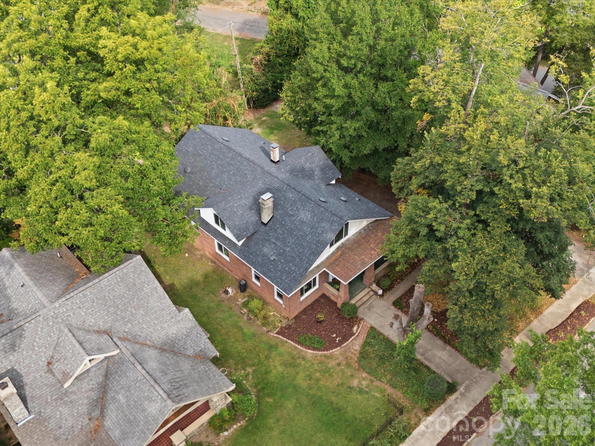 Single Family Residence at 707 S York Street, Gastonia, photo 79 of 89