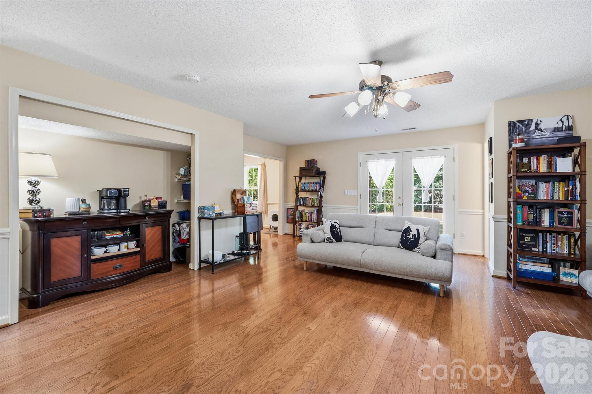 Single Family Residence at 6421 Whitewater Drive, Charlotte, photo 15 of 28