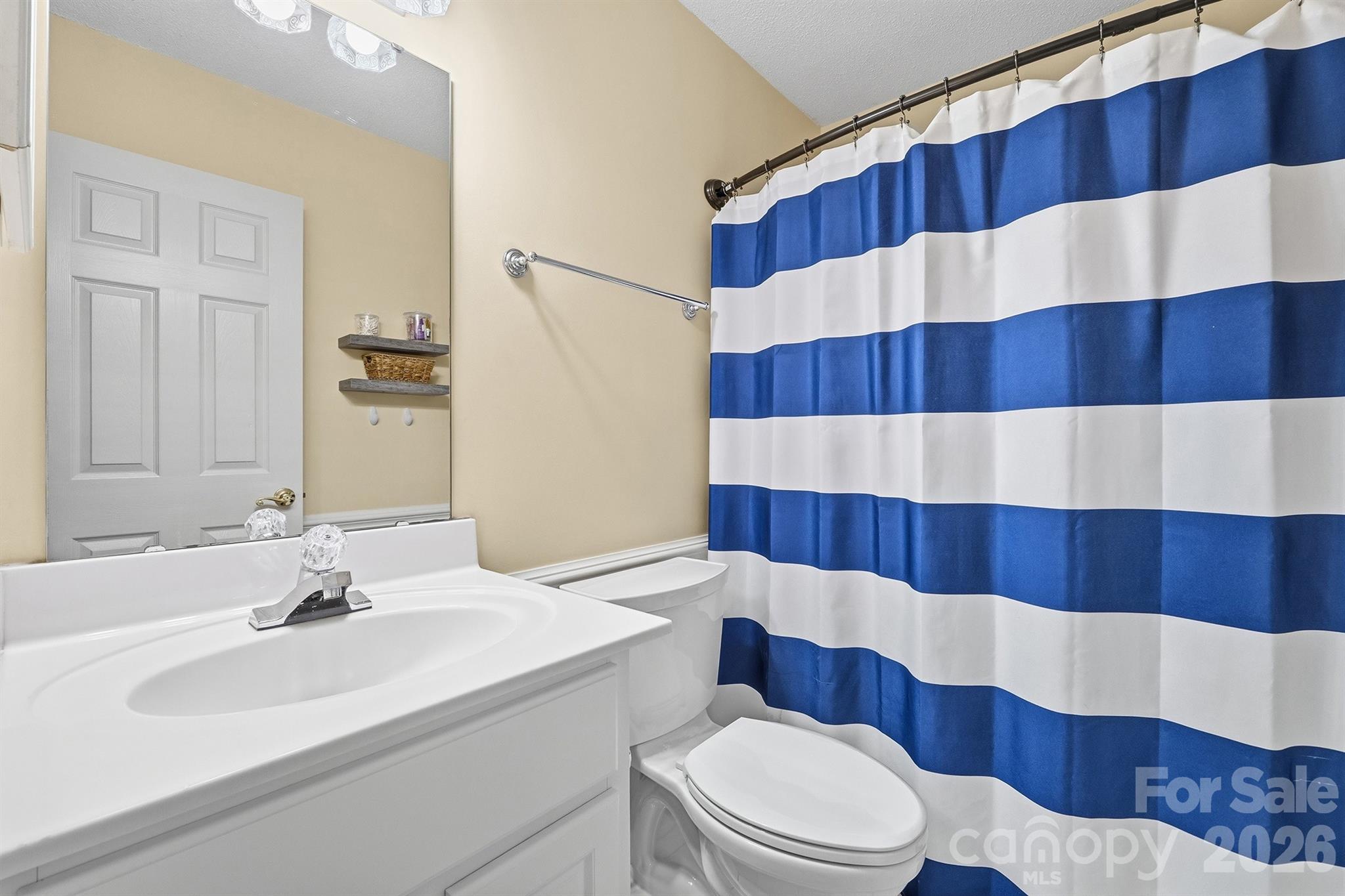Single Family Residence at 6421 Whitewater Drive, Charlotte, photo 21 of 28