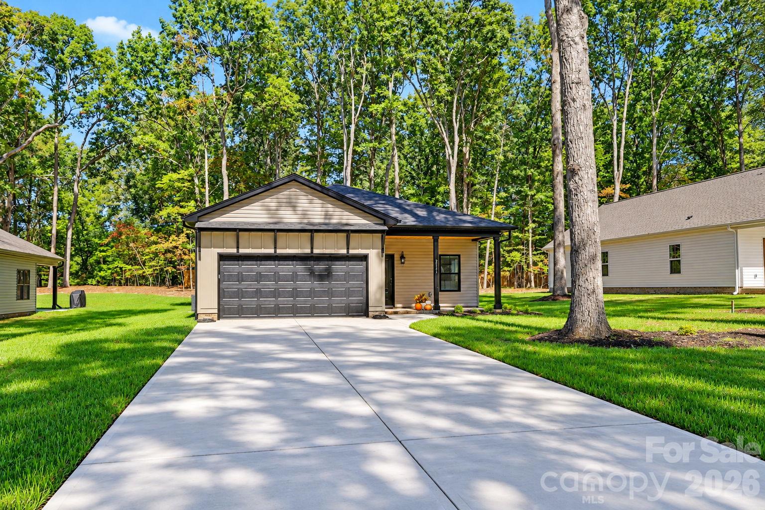 2121 Woodhurst Lane