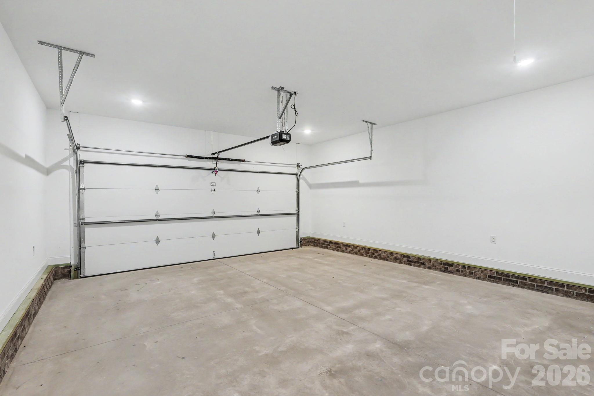 Attached garage - 2121 Woodhurst Lane, Albemarle