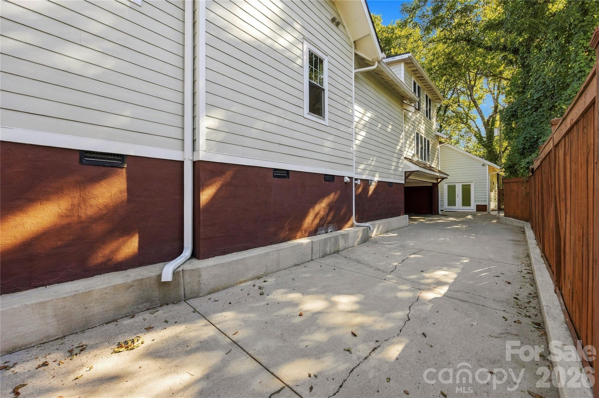 Single Family Residence at 1623 S Mint Street, Charlotte, photo 42 of 48