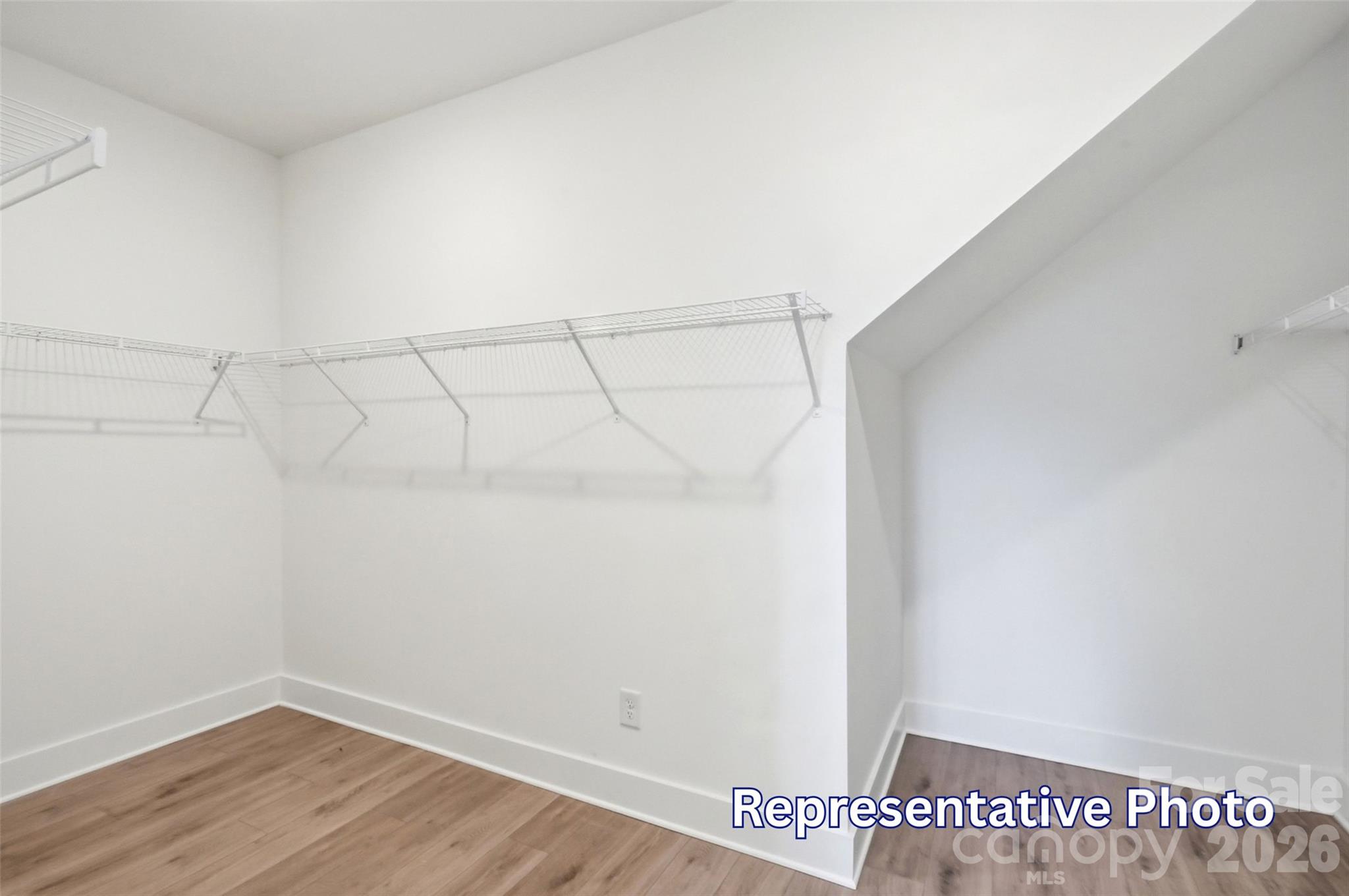Walk in Closet - 4500 Blue Mound Court, Stanley