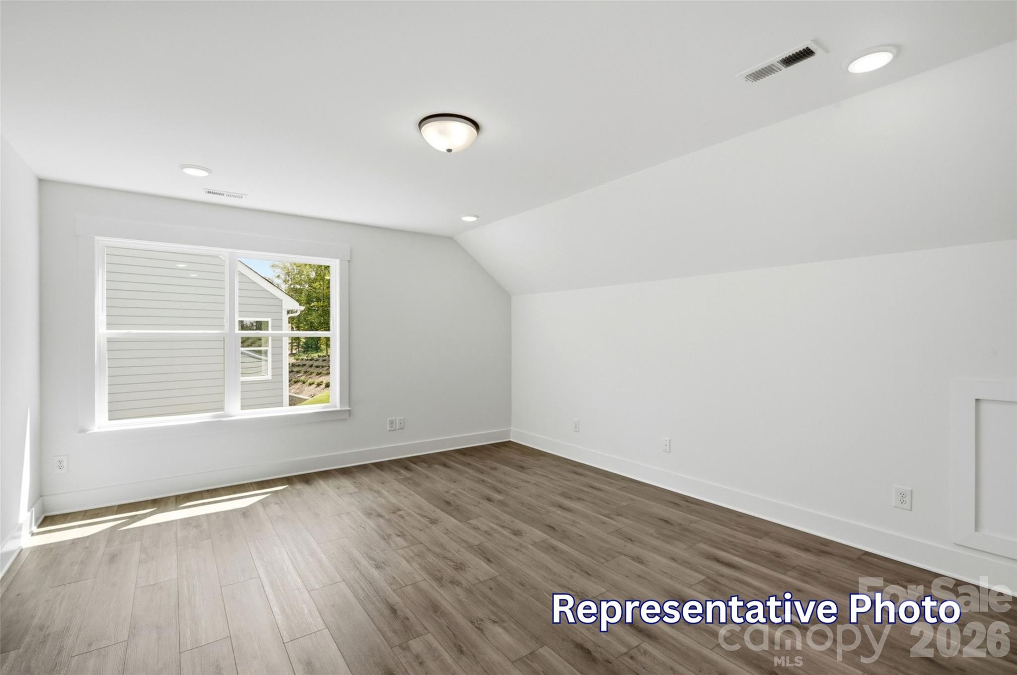 Loft - 4500 Blue Mound Court, Stanley