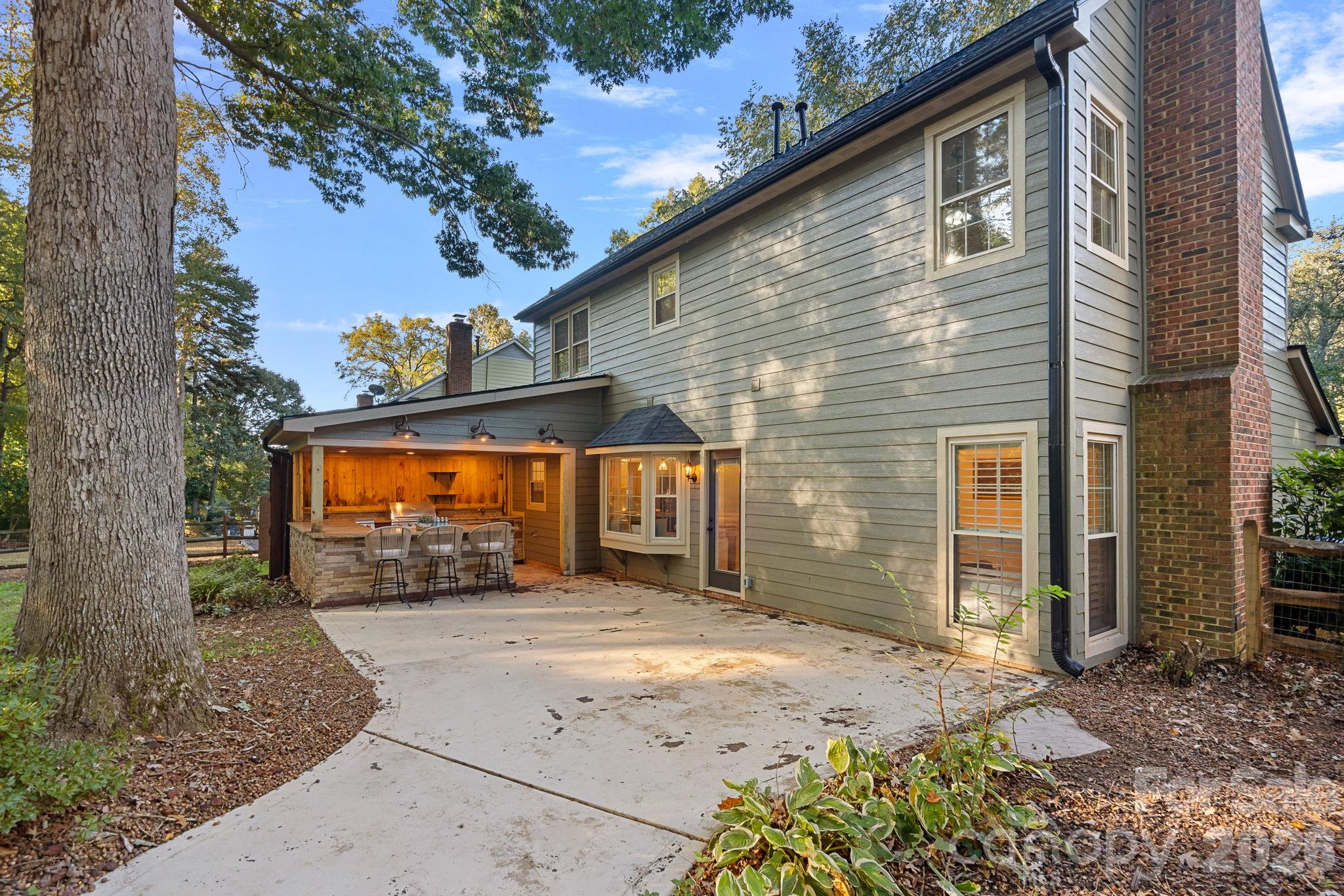 Single Family Residence at 135 Southhaven Drive, Mooresville, photo 27 of 35