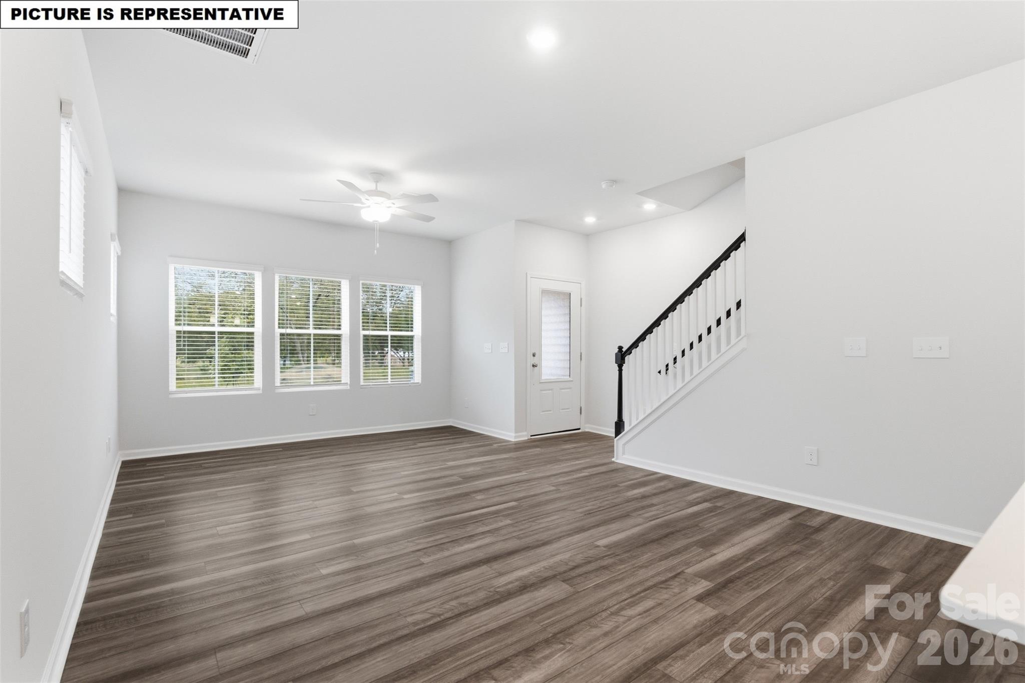 Townhouse at 4610 Lakeview Road, Charlotte, photo 5 of 20
