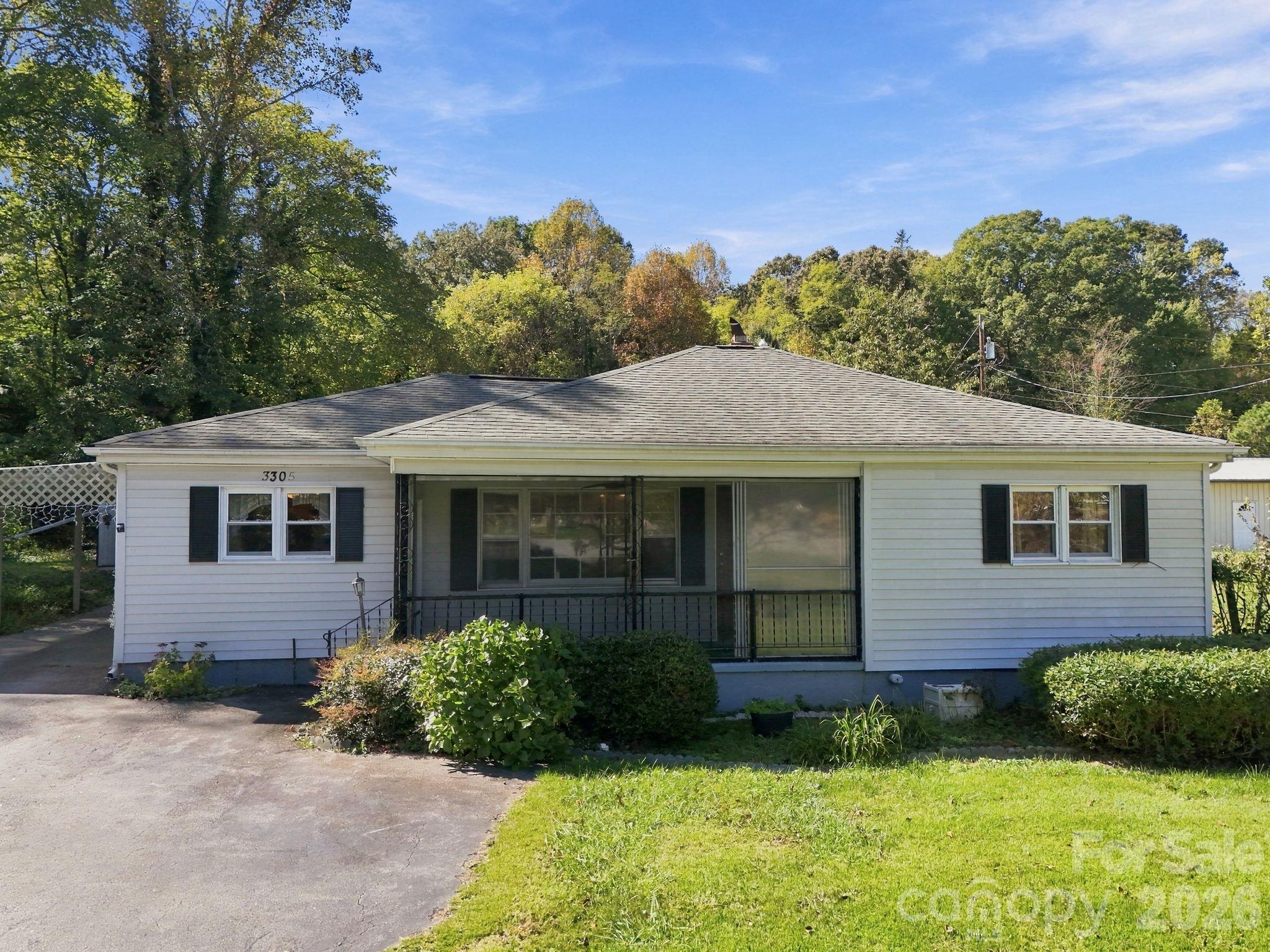 3305 Spartanburg Highway