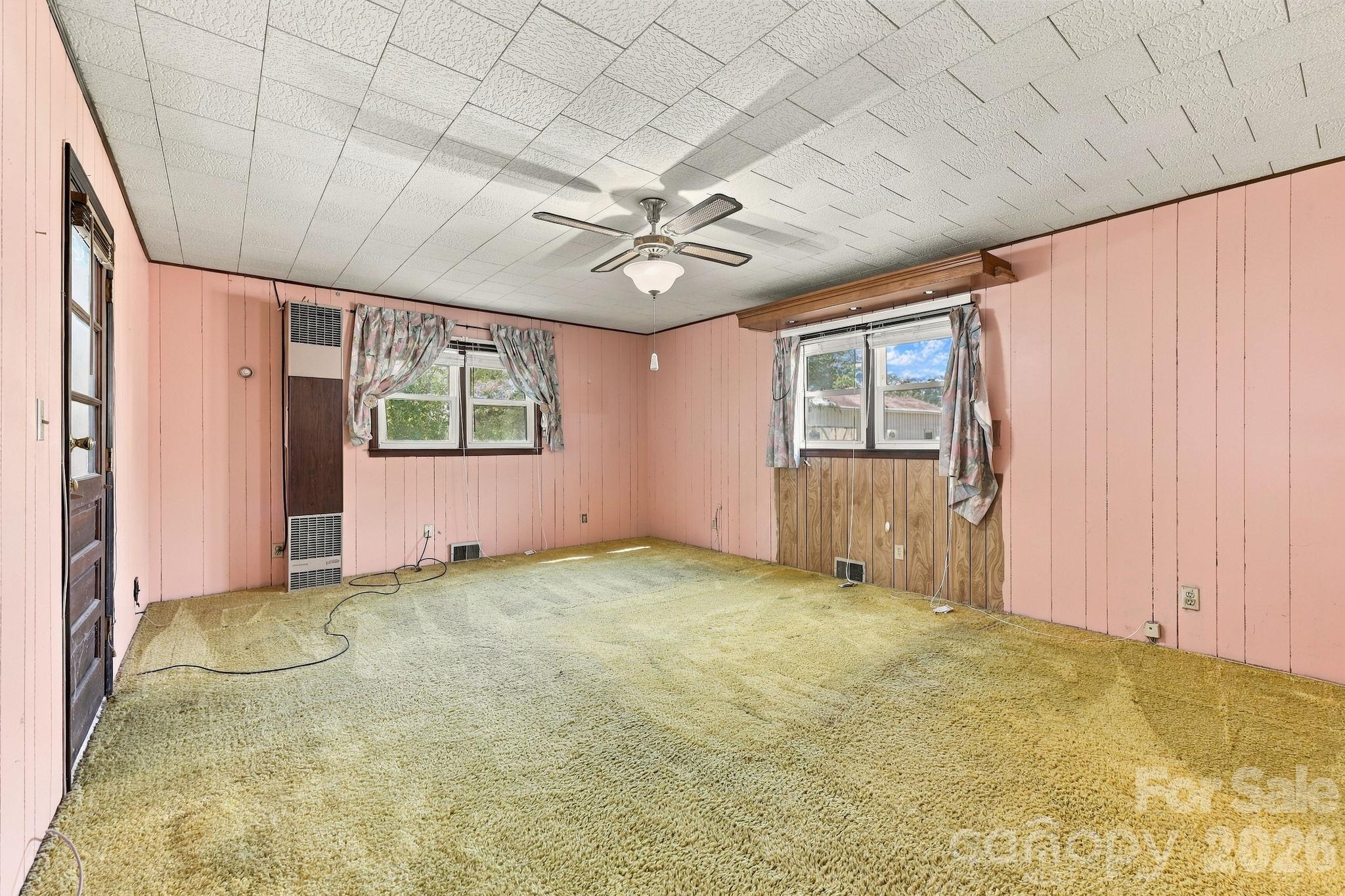 Single Family Residence at 3305 Spartanburg Highway, Flat Rock, photo 35 of 45