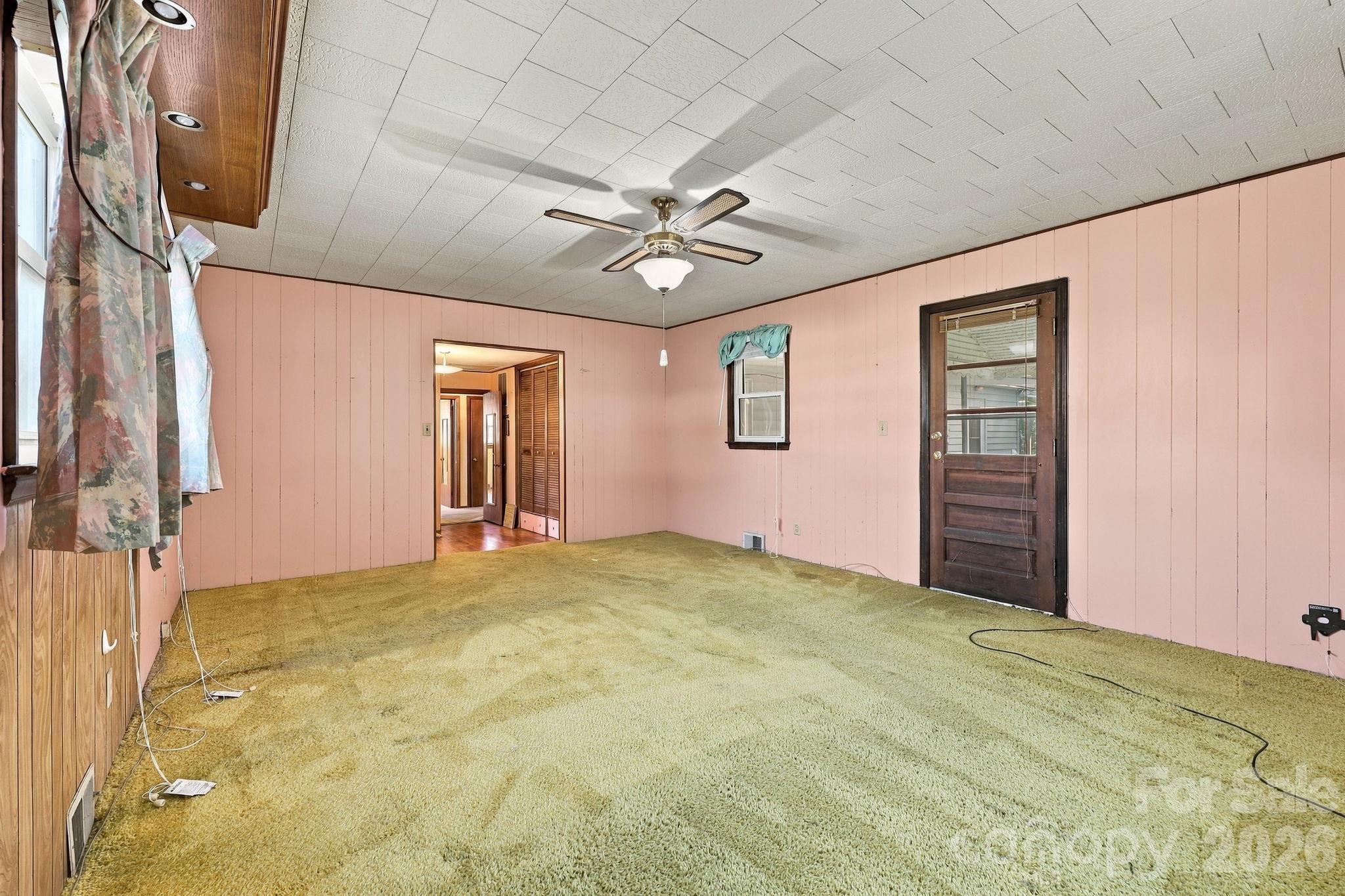 Single Family Residence at 3305 Spartanburg Highway, Flat Rock, photo 36 of 45