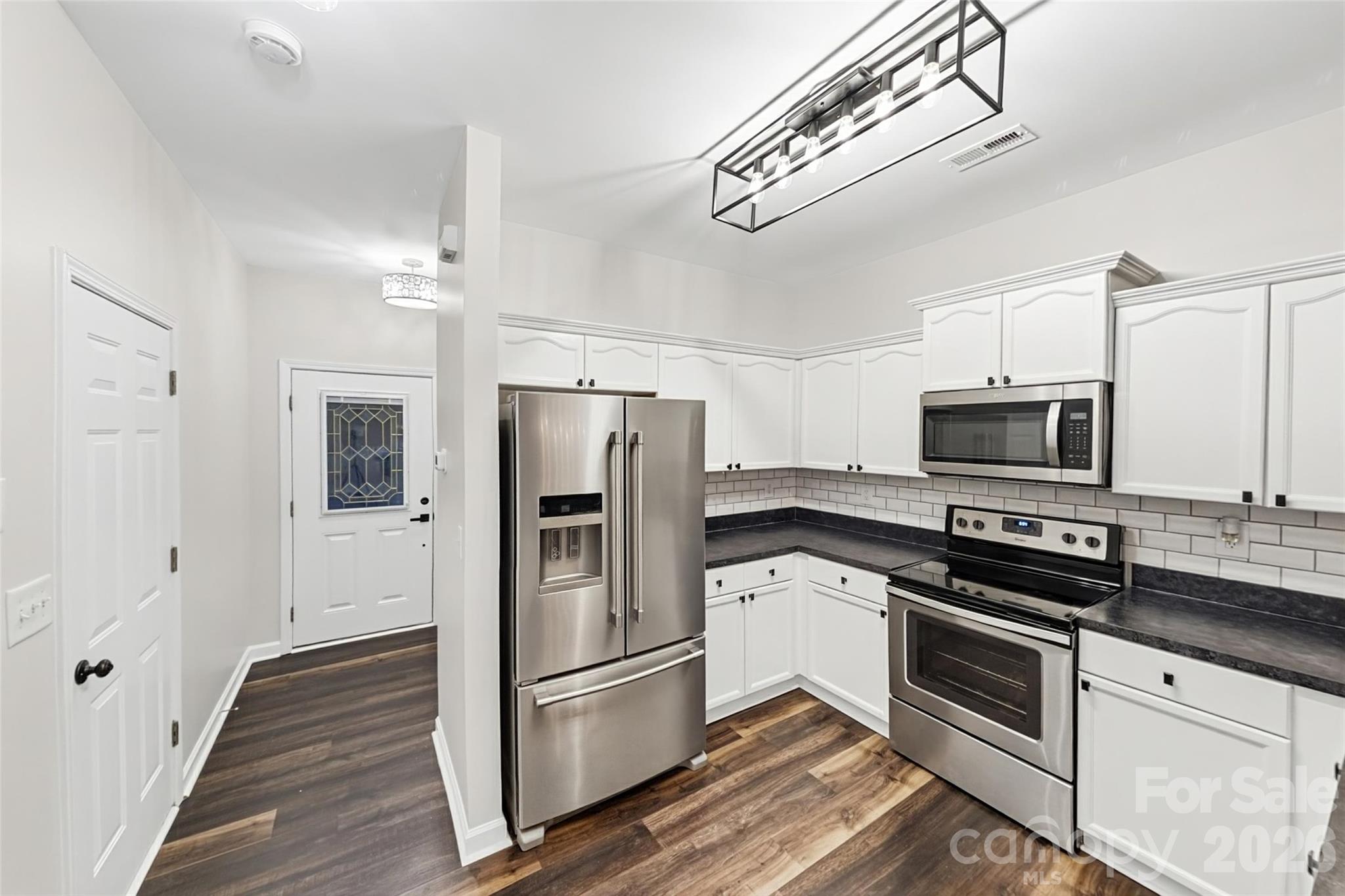 Townhouse at 5454 Franklin Springs Circle, Charlotte, photo 2 of 14