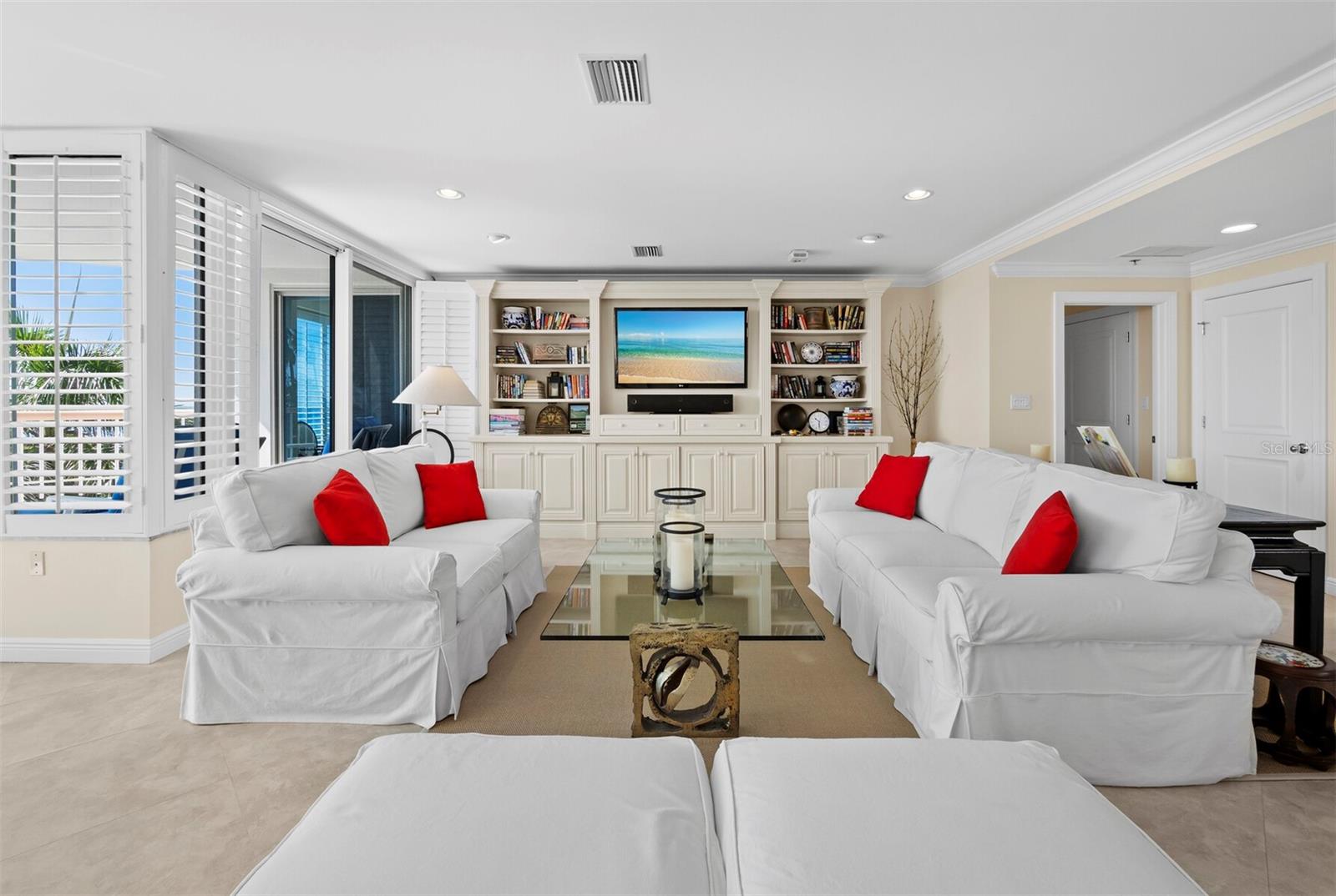 Spacious and bright the living area offers so much flexibility - 455 LONGBOAT CLUB RD #402, LONGBOAT KEY