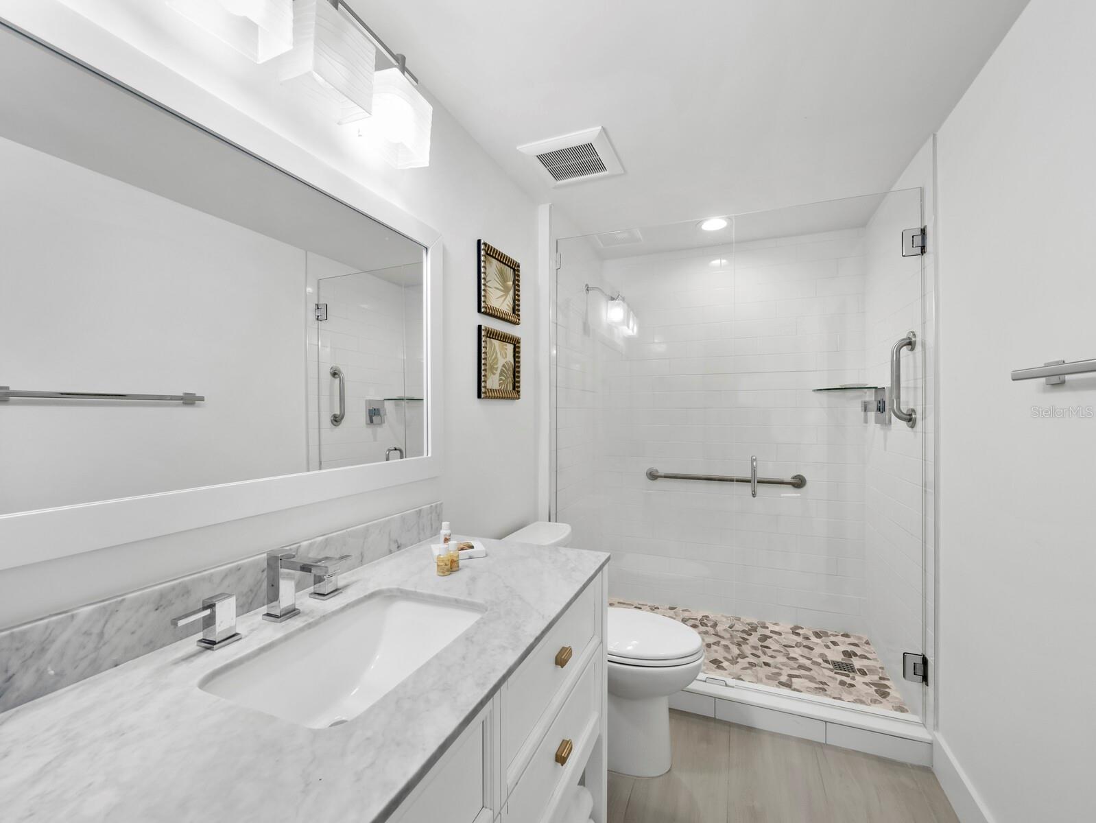 Guest Suite One - BA 1 - 455 LONGBOAT CLUB RD #402, LONGBOAT KEY