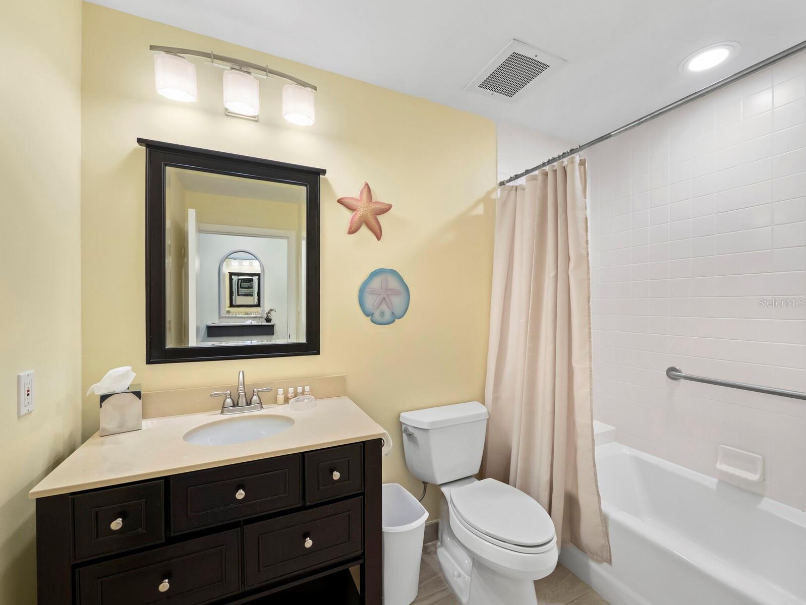 Guest Suite 3 - BA - 455 LONGBOAT CLUB RD #402, LONGBOAT KEY