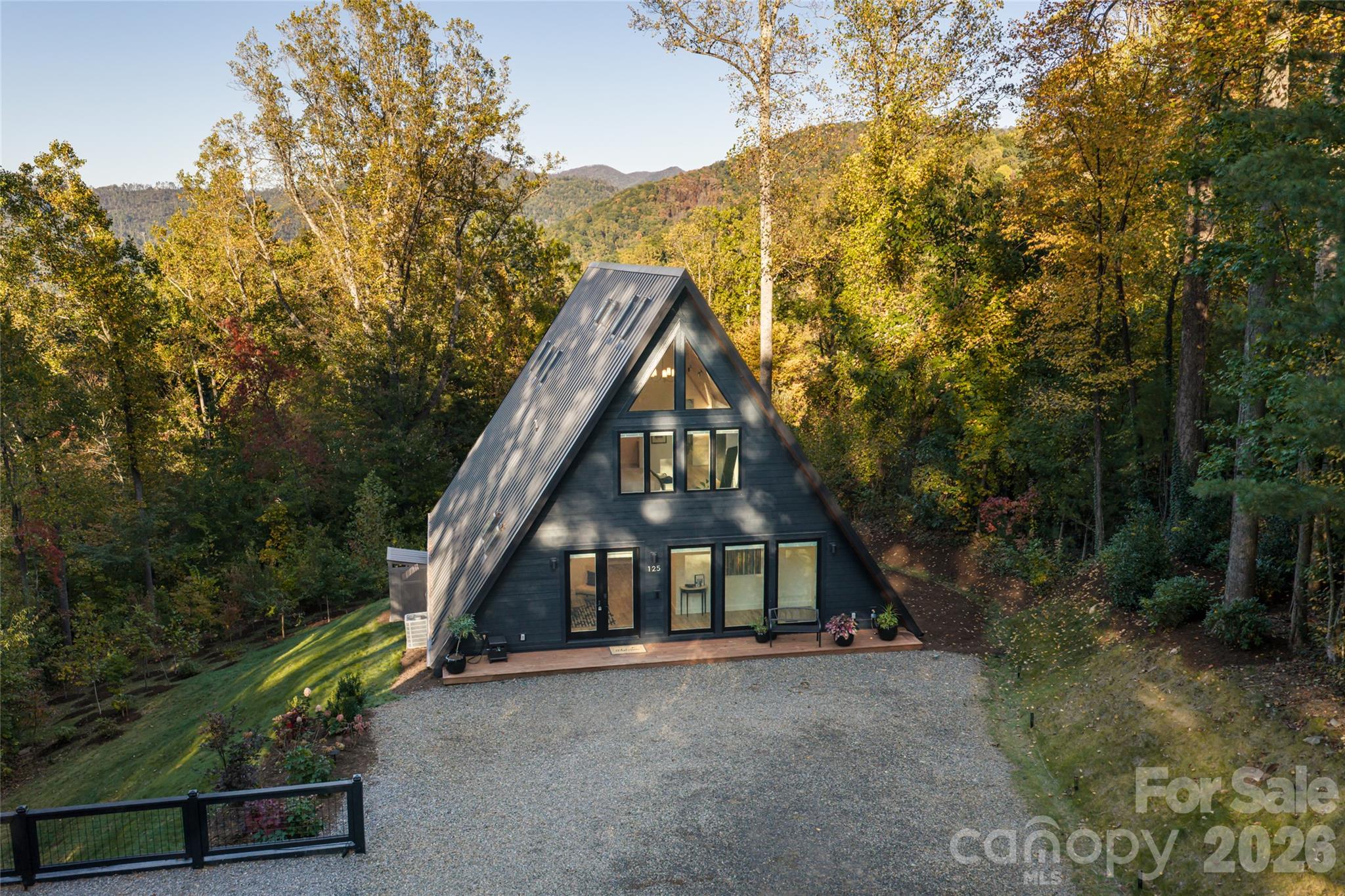 This A-frame sits just 8 minutes from downtown Asheville - 125 Carolina Lily Lane, Asheville