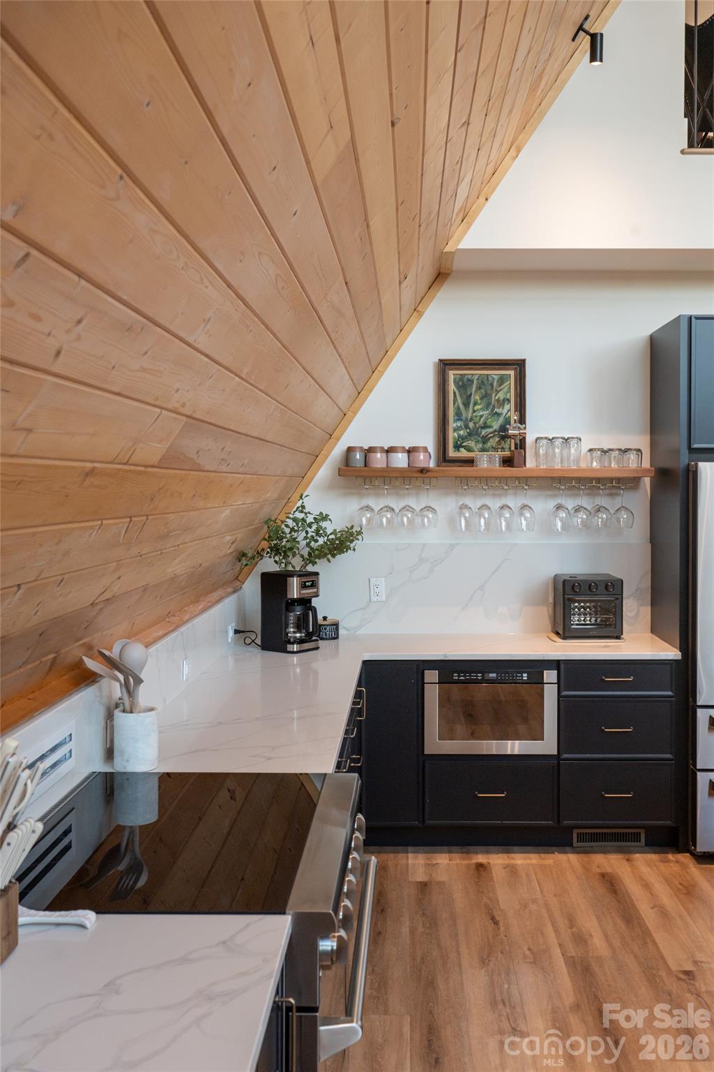 Excellent kitchen detail - 125 Carolina Lily Lane, Asheville