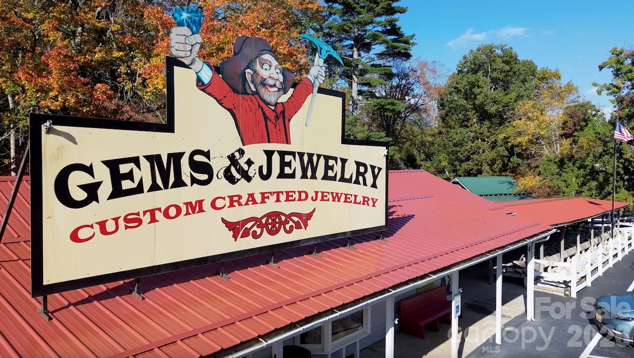 Retail at 13780 S 226 Highway, Spruce Pine, photo 6 of 41