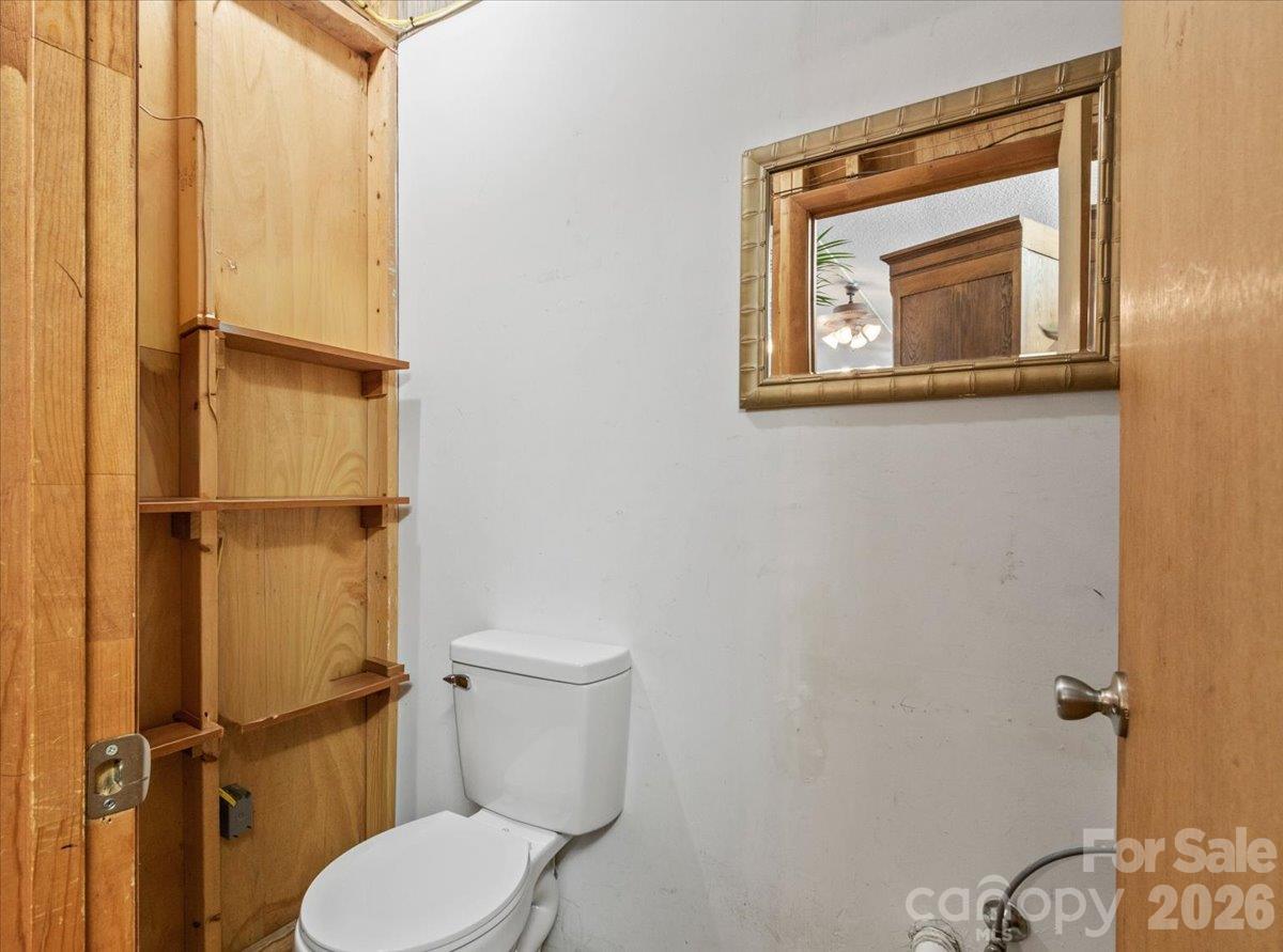 Lease space 2 restroom - 13780 S 226 Highway, Spruce Pine