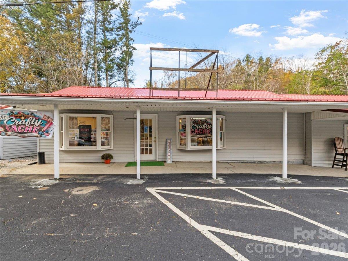 Lease space 3 - 13780 S 226 Highway, Spruce Pine