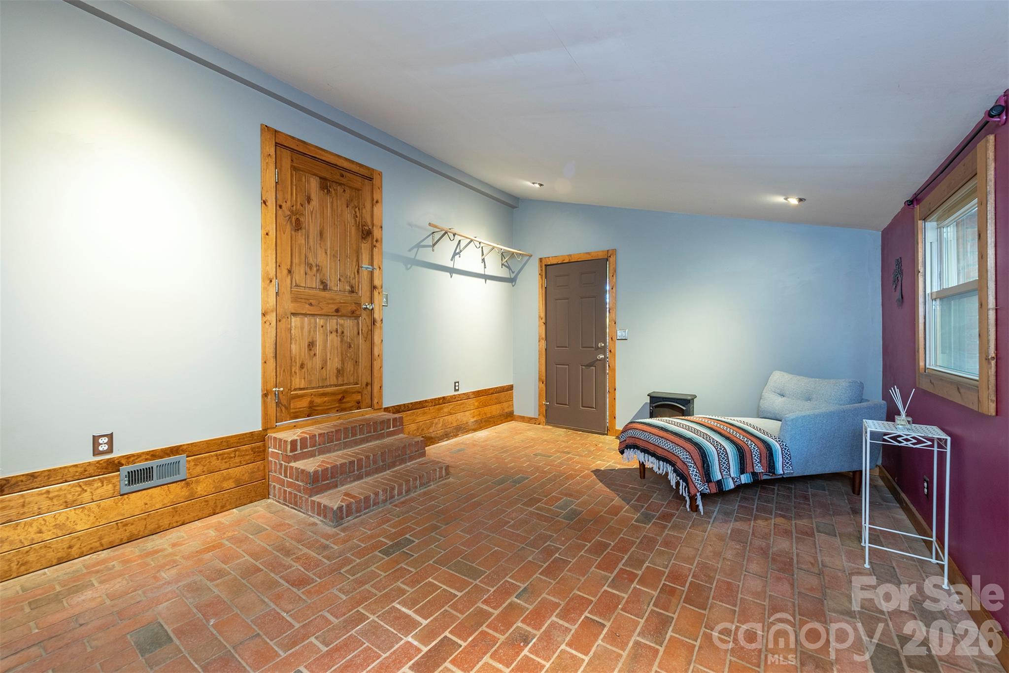 Single Family Residence at 418 Sunshine Cove Road, Waynesville, photo 25 of 37