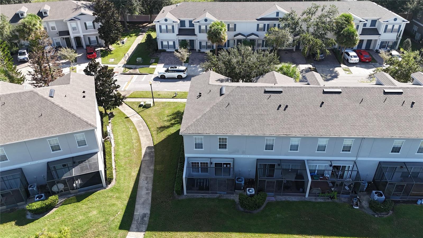 Townhouse at 2425 CARAVELLE CIR, KISSIMMEE, photo 13 of 37
