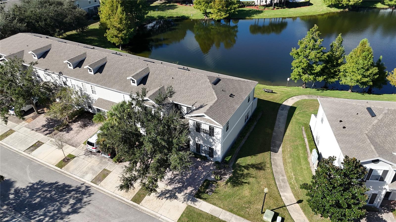 Townhouse at 2425 CARAVELLE CIR, KISSIMMEE, photo 11 of 37