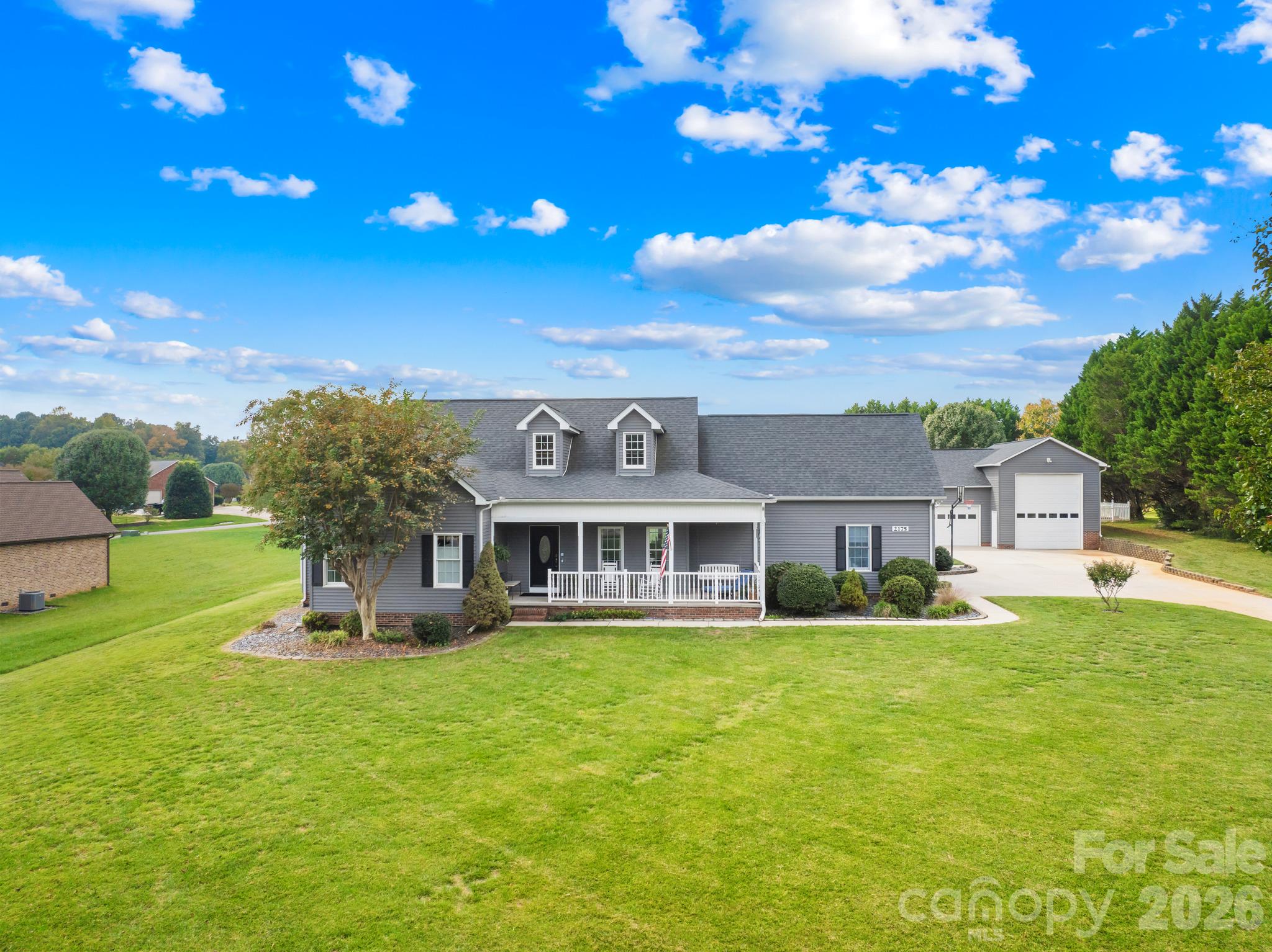 Single Family Residence at 2175 S Chipley Ford Road, Statesville, photo 2 of 47