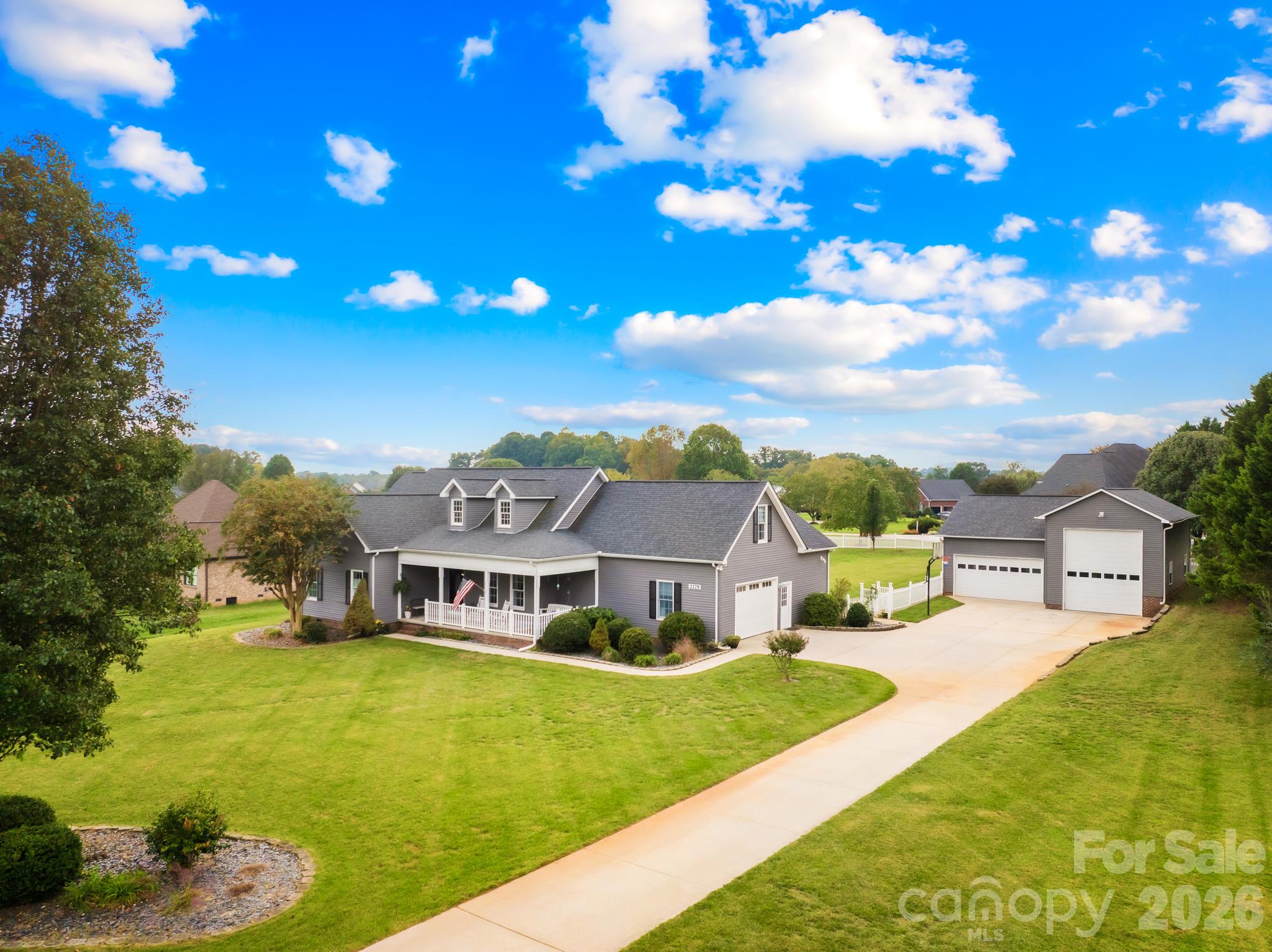 Single Family Residence at 2175 S Chipley Ford Road, Statesville, photo 4 of 47