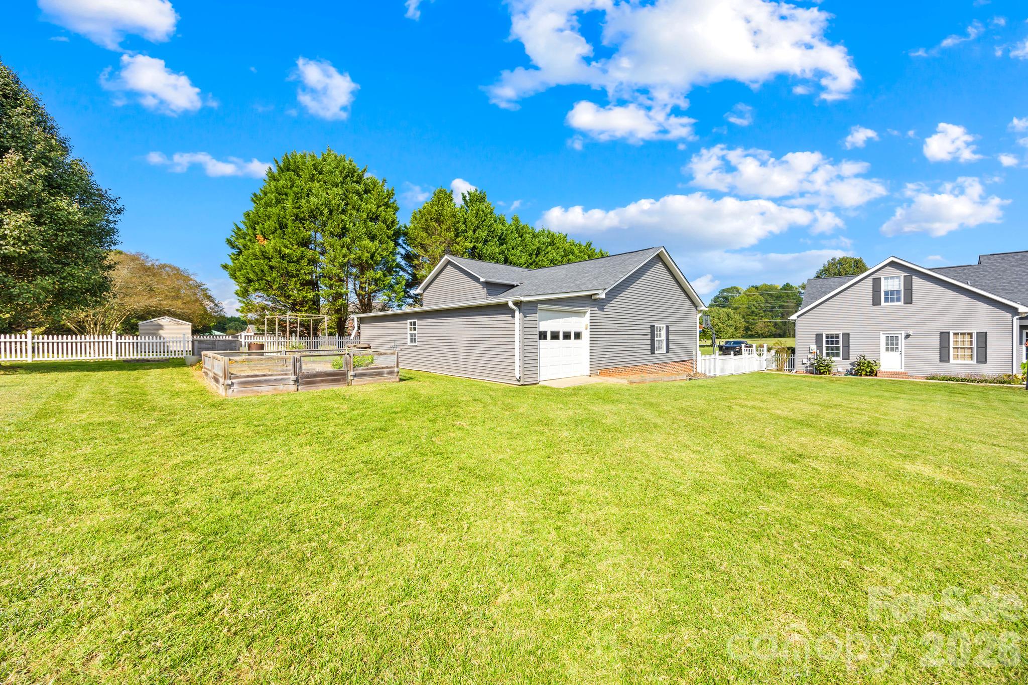 Single Family Residence at 2175 S Chipley Ford Road, Statesville, photo 45 of 47