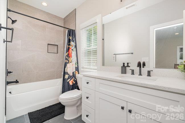 Single Family Residence at 408 Joe Louis Street, Fort Mill, photo 25 of 28