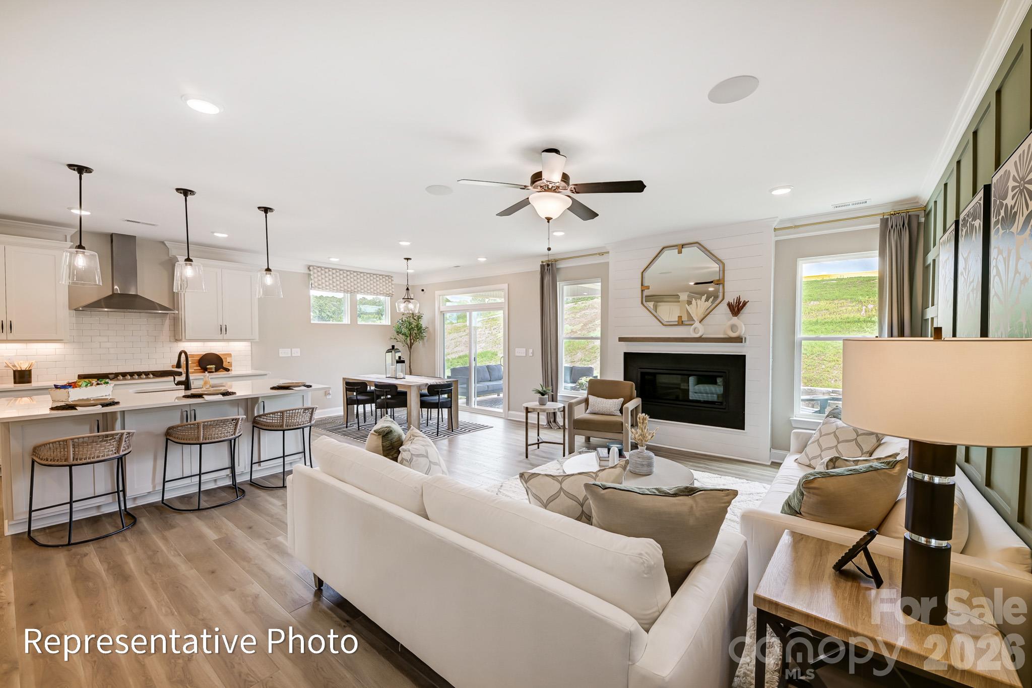 Family Room - 2193 Caravan Lane, Stanley