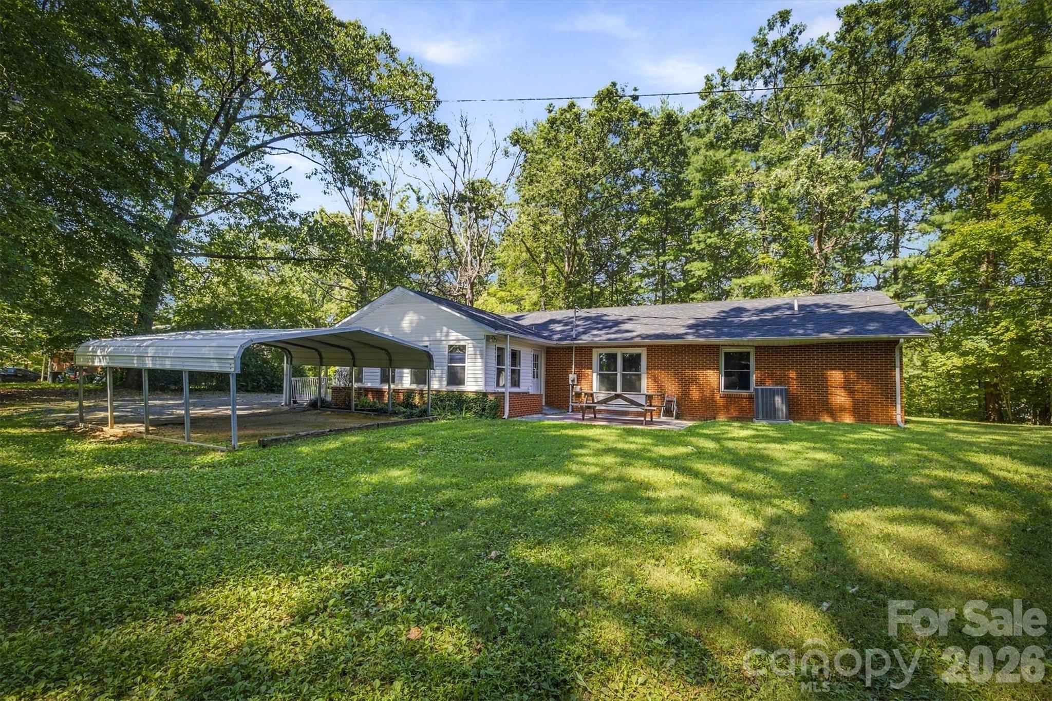 Single Family Residence at 114 Fairview Road, Marion, photo 3 of 22
