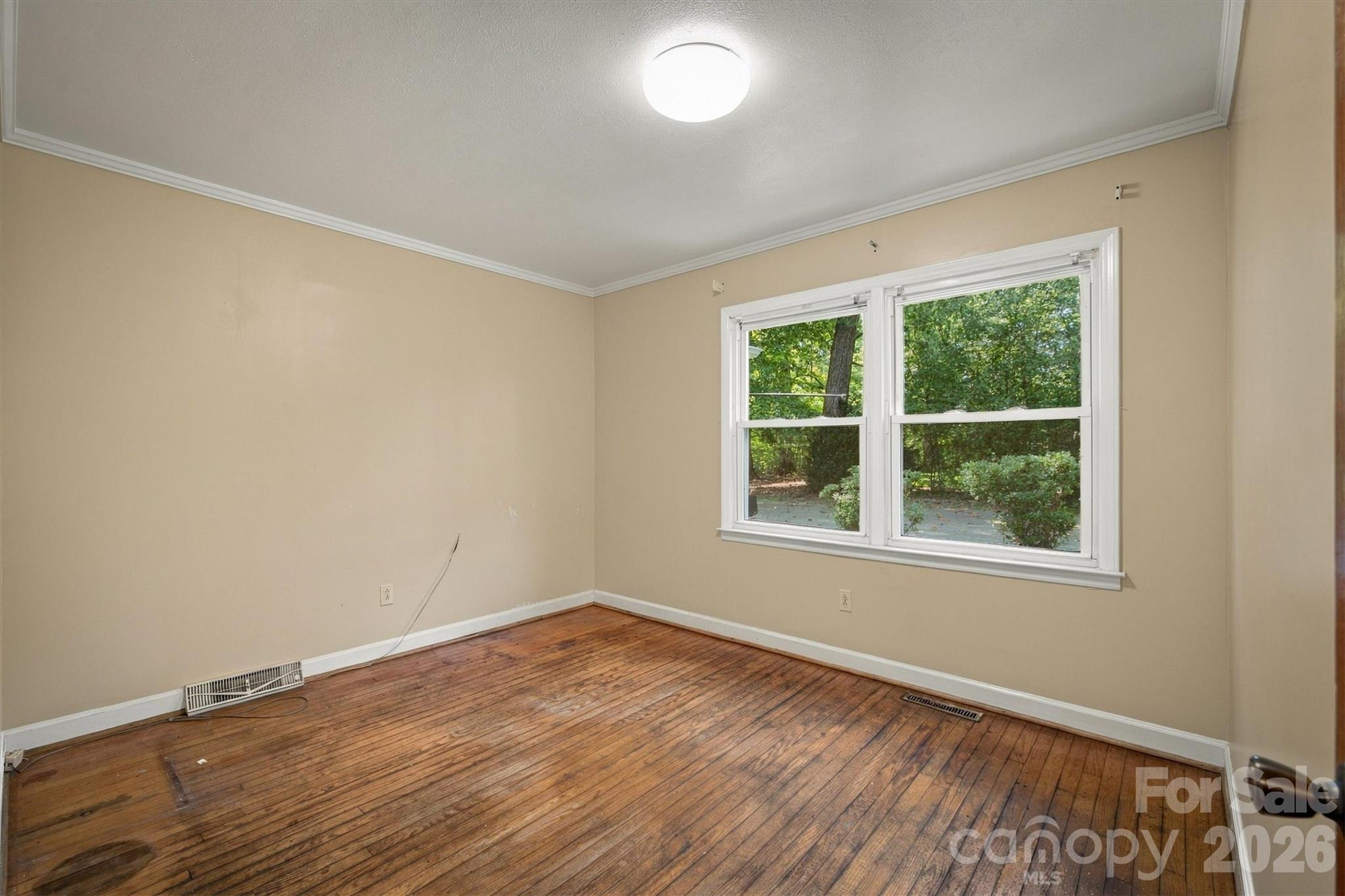 Single Family Residence at 114 Fairview Road, Marion, photo 11 of 22