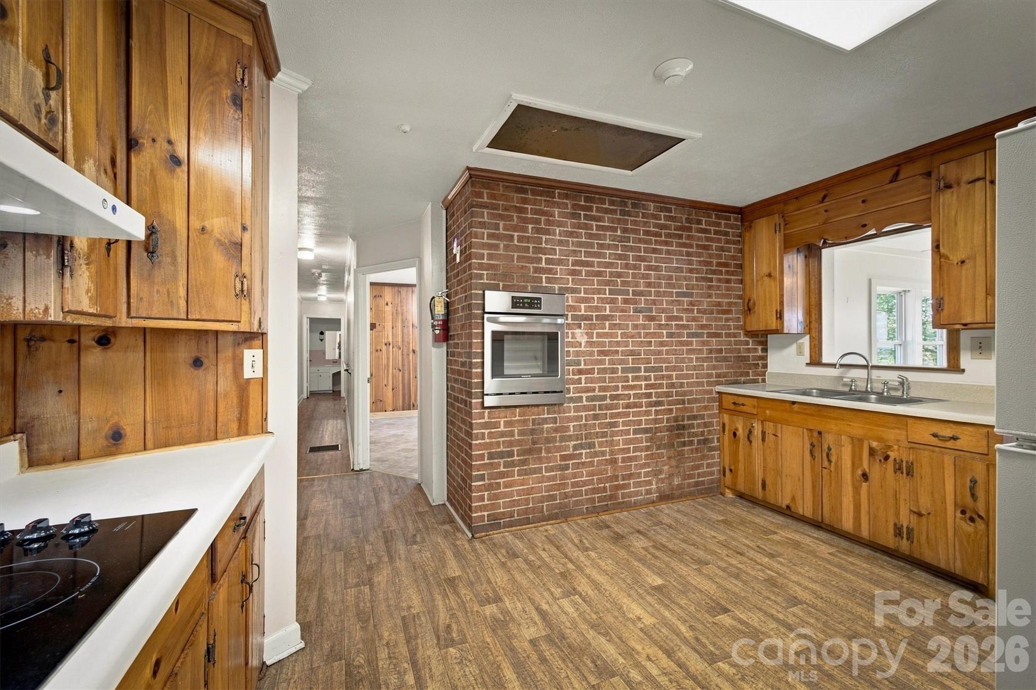 Single Family Residence at 114 Fairview Road, Marion, photo 12 of 22